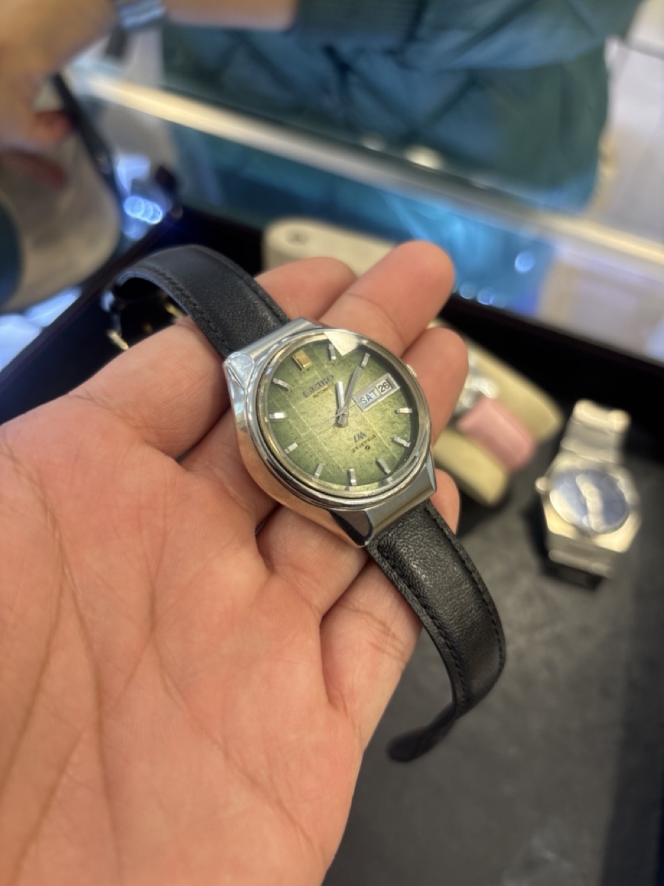 1973 Seiko LM 5606-7290 – Painted Dial