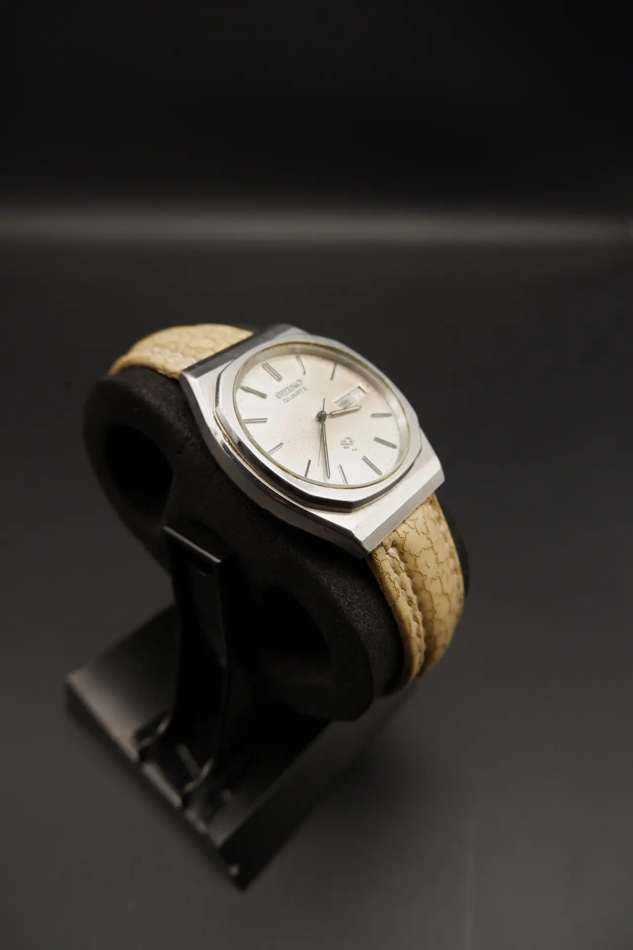 Seiko SQ Quartz - Textured Dial (7123-7140, 1970s)