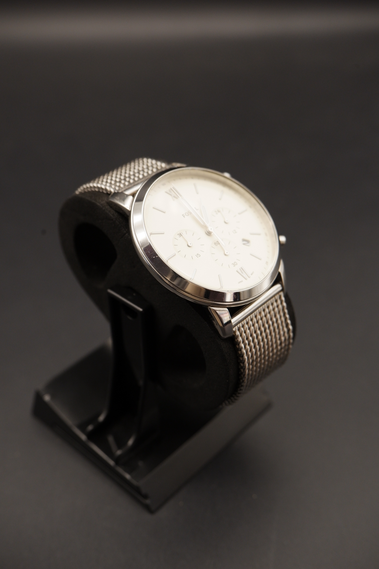 Fossil Neutra Chronograph - Cream Dial, Mesh Bracelet (FS5380)