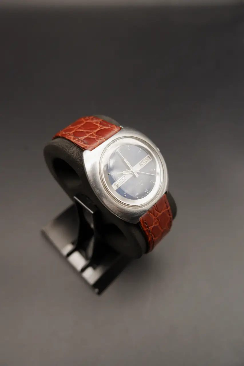 Seiko Diaomatic Automatic - Blue Dial (7006-8110, 1970s)
