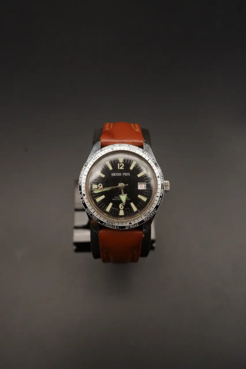 Grand Prix World Time Skin Diver - Black Dial (Late 1960s)