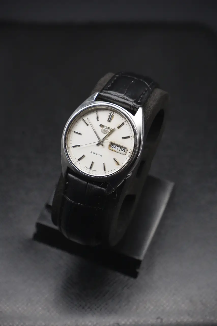Seiko 5 Automatic - White Dial (555302, 1970s)