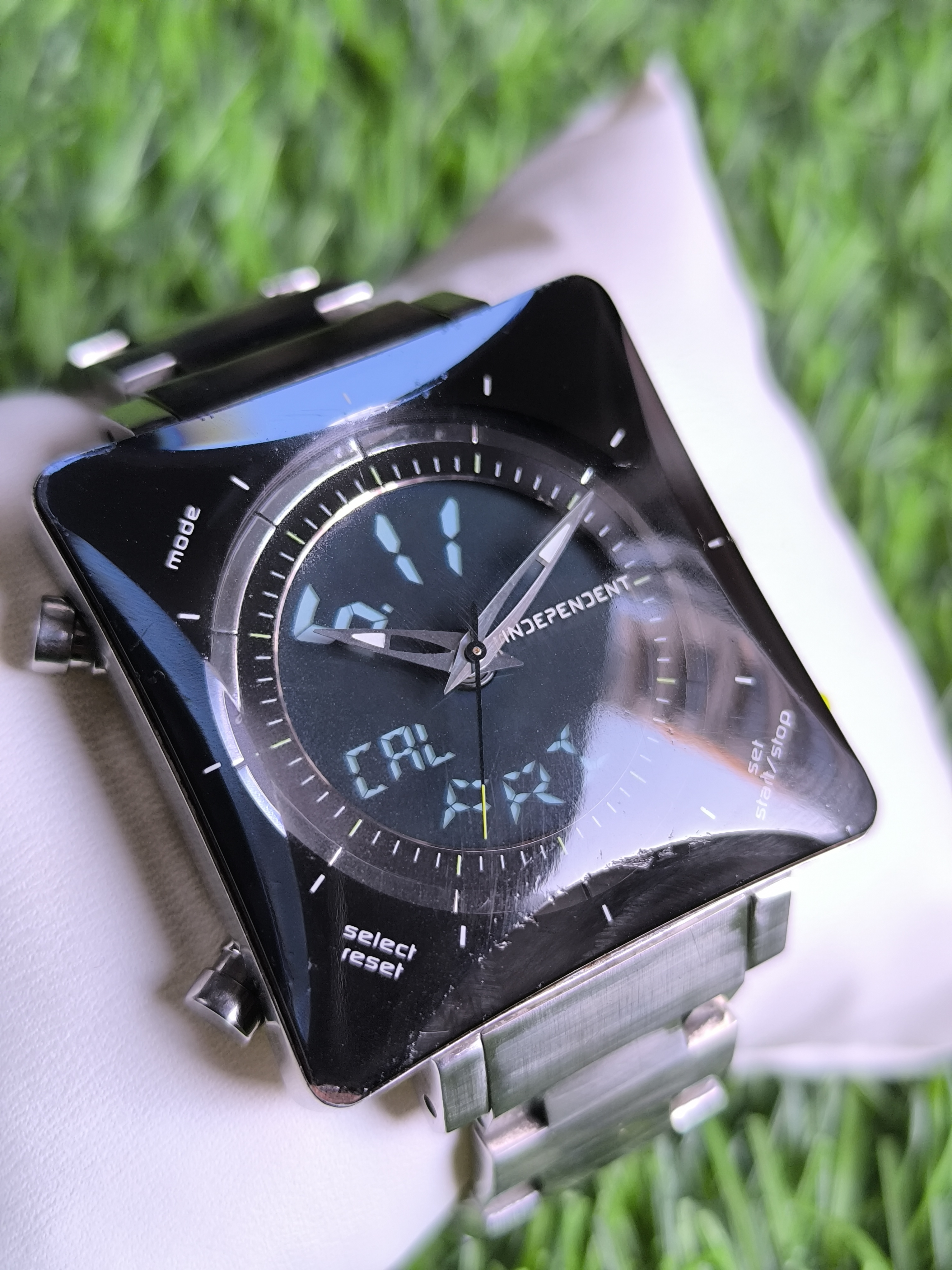 Citizen Independent Analog Digital 1990s