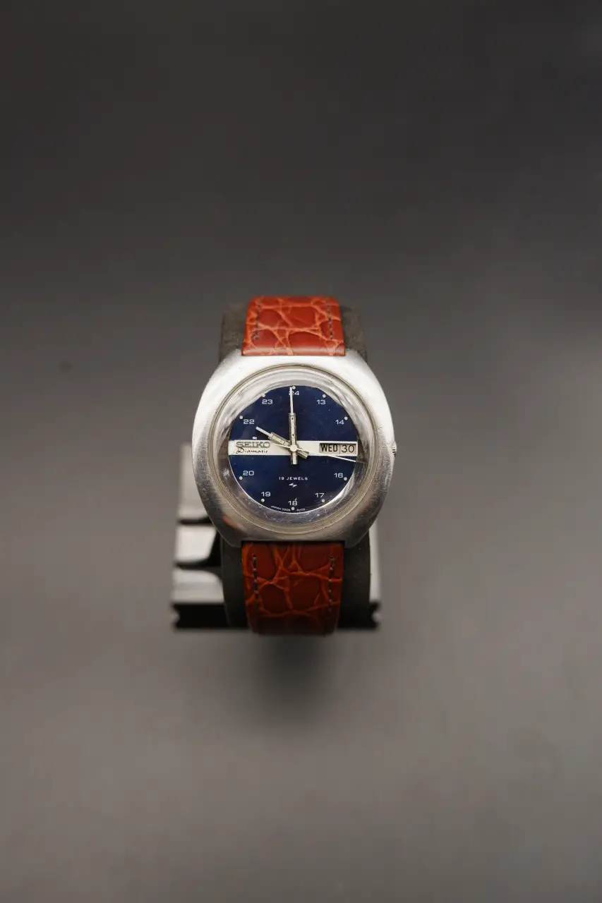 Seiko Diaomatic Automatic - Blue Dial (7006-8110, 1970s)