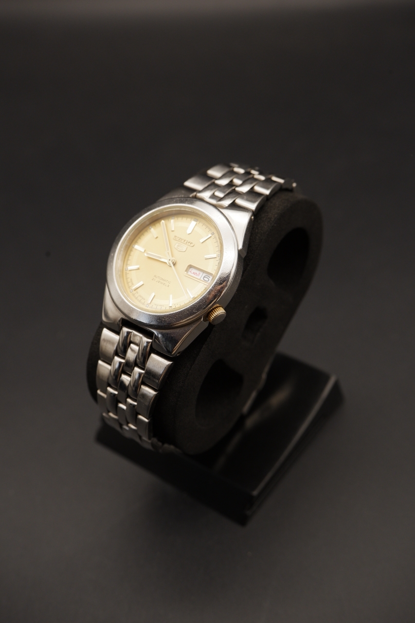 Seiko 5 - Gold Dial (7S36-8180, April 1997)
