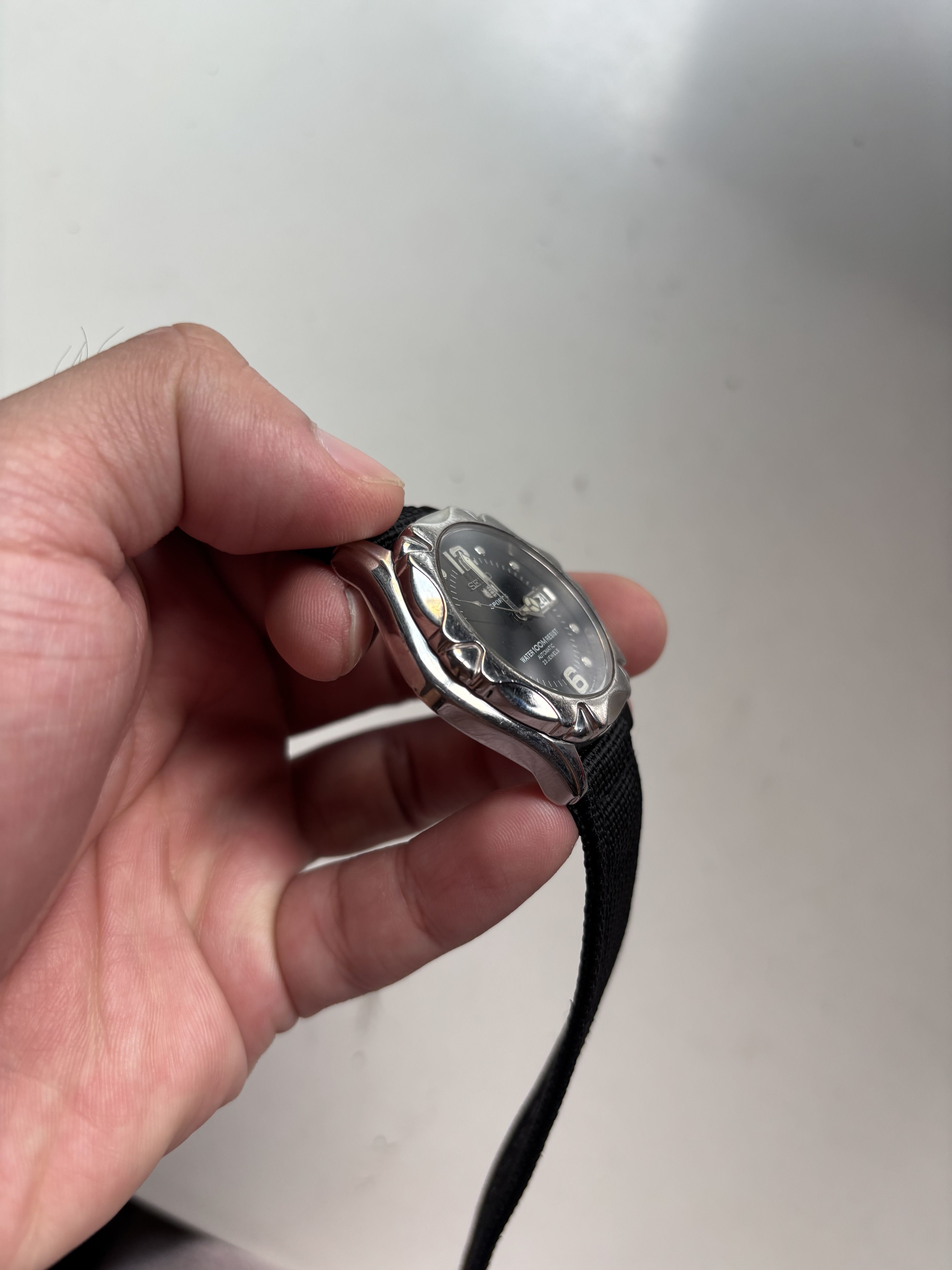 Seiko 5 Sports Automatic SNZE81J2