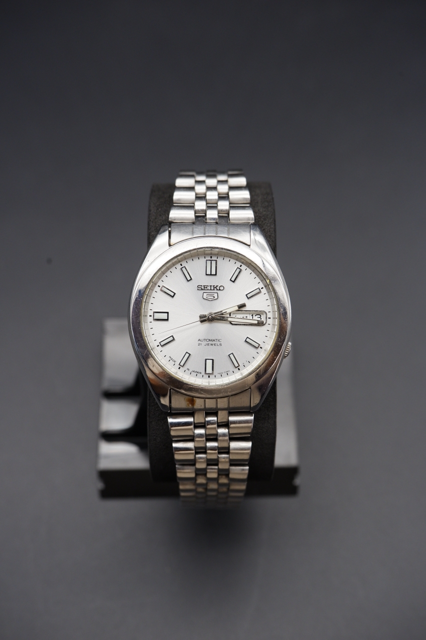Seiko 5 - White Dial (7S26-00X0, 1990s-2000s)