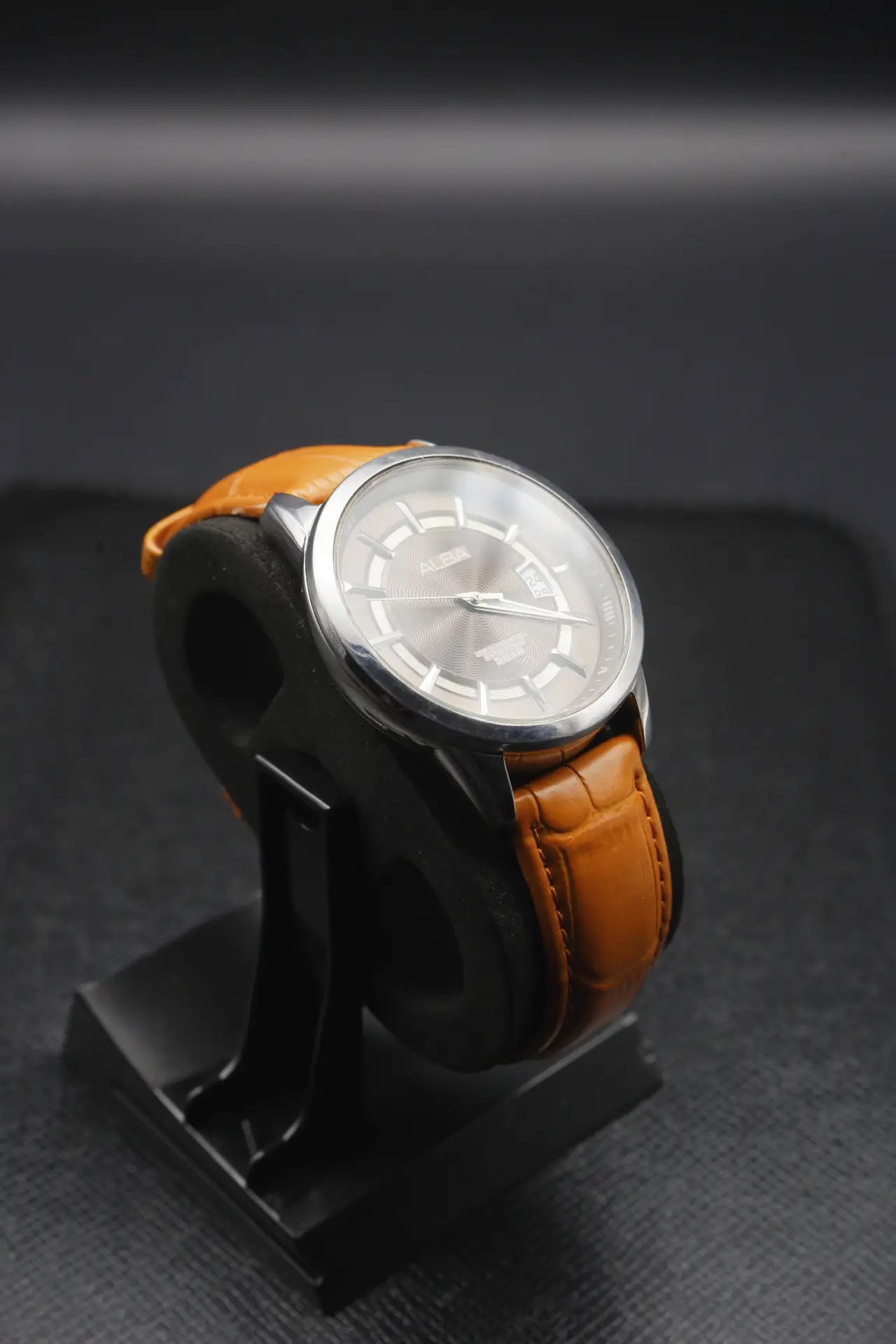 Alba Quartz Dress Watch - Brown Dial (VX42-X279, 2010s)