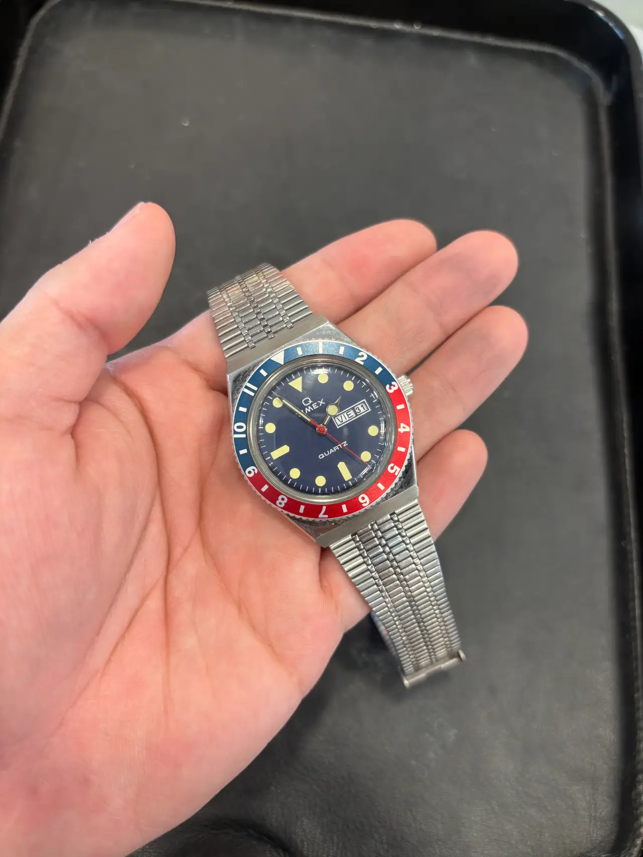Timex Q Men 38mm - Pepsi Dial (1979 Reissue)