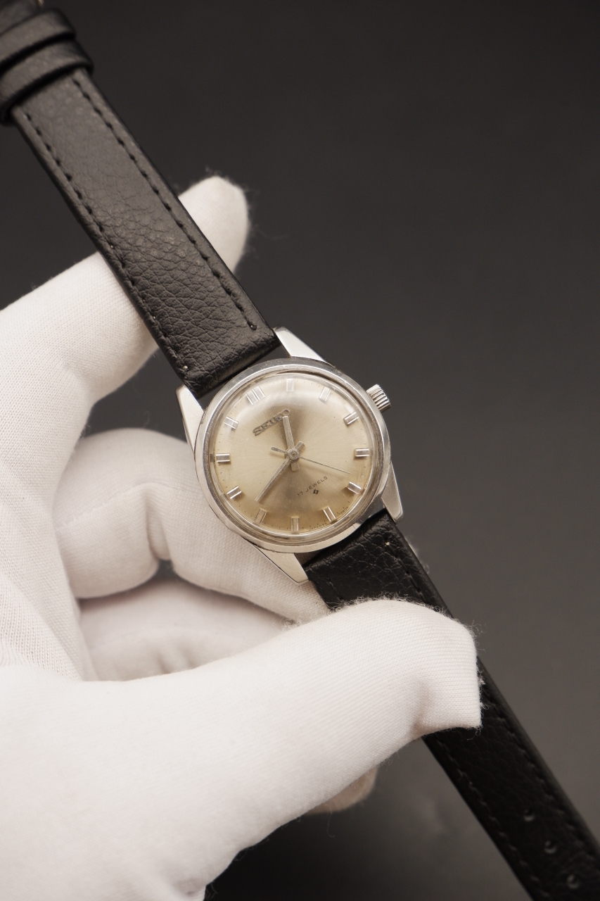 Seiko 66-7970 Manual Wind Silver Dial (1972)