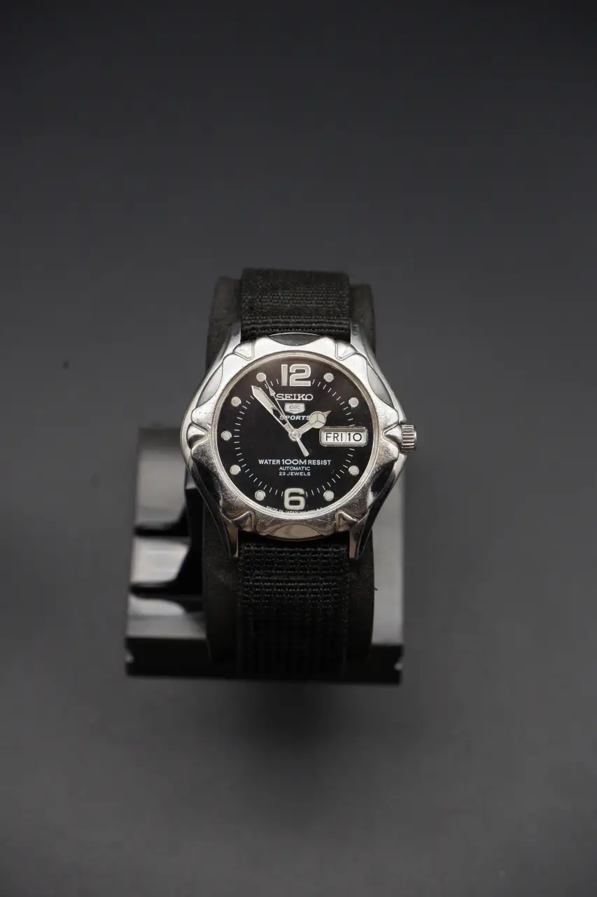 Seiko 5 Sports Automatic SNZE81J2