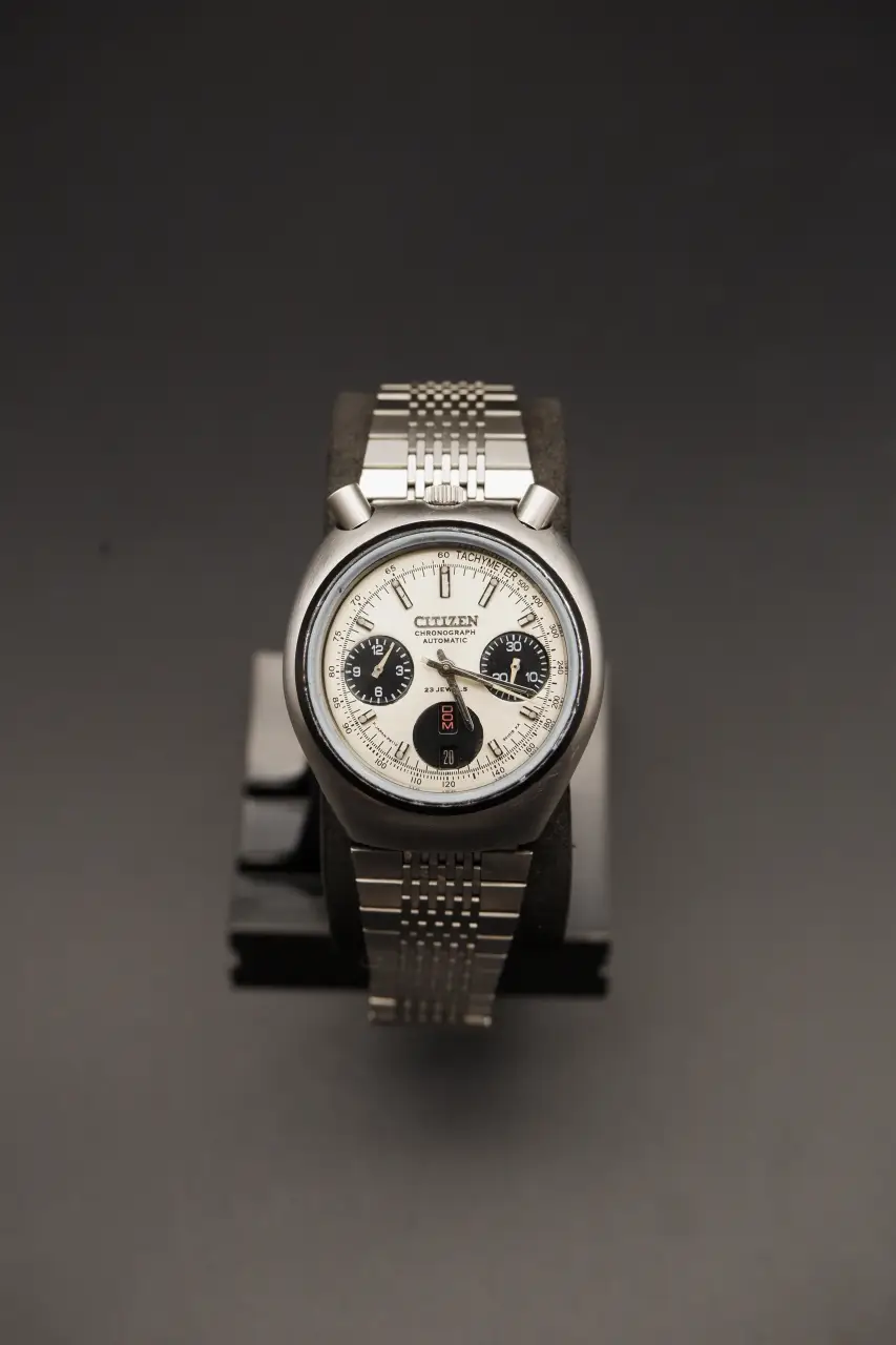 Citizen 8110A "Bullhead" Chronograph - White Dial "Panda" (67-9011, 1970s)