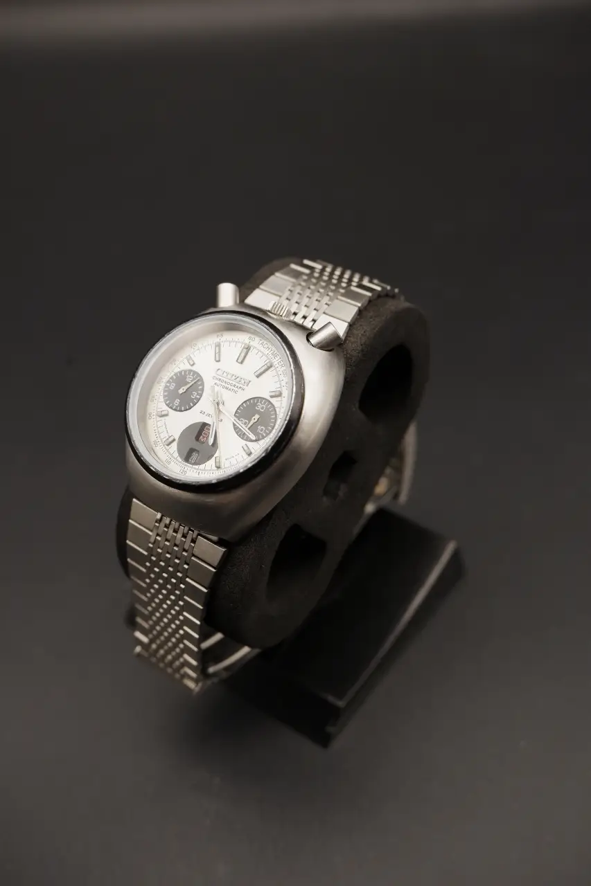 Citizen 8110A "Bullhead" Chronograph - White Dial "Panda" (67-9011, 1970s)