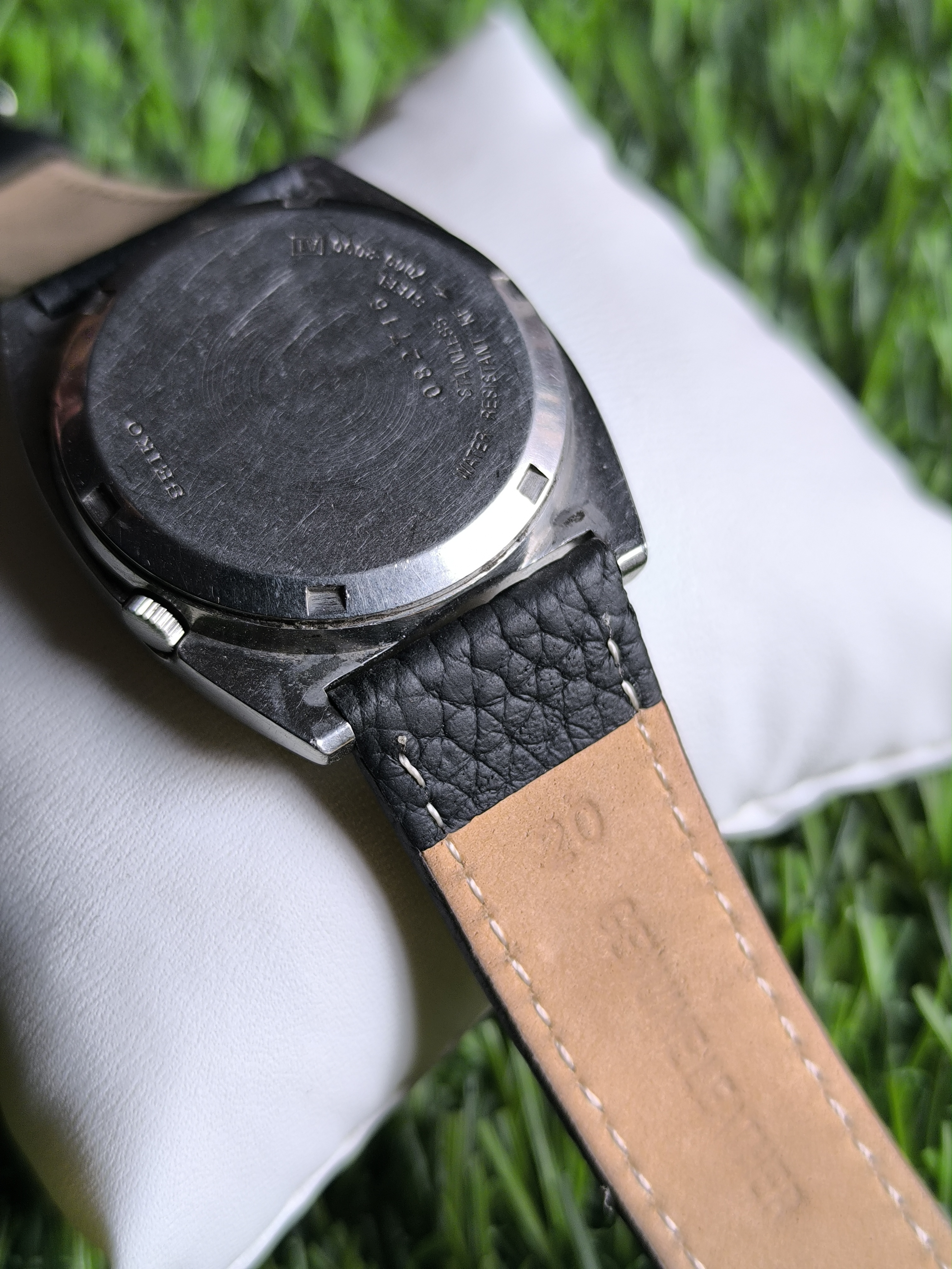 Seiko 5 TV Case Model 1970s Golden Indexes