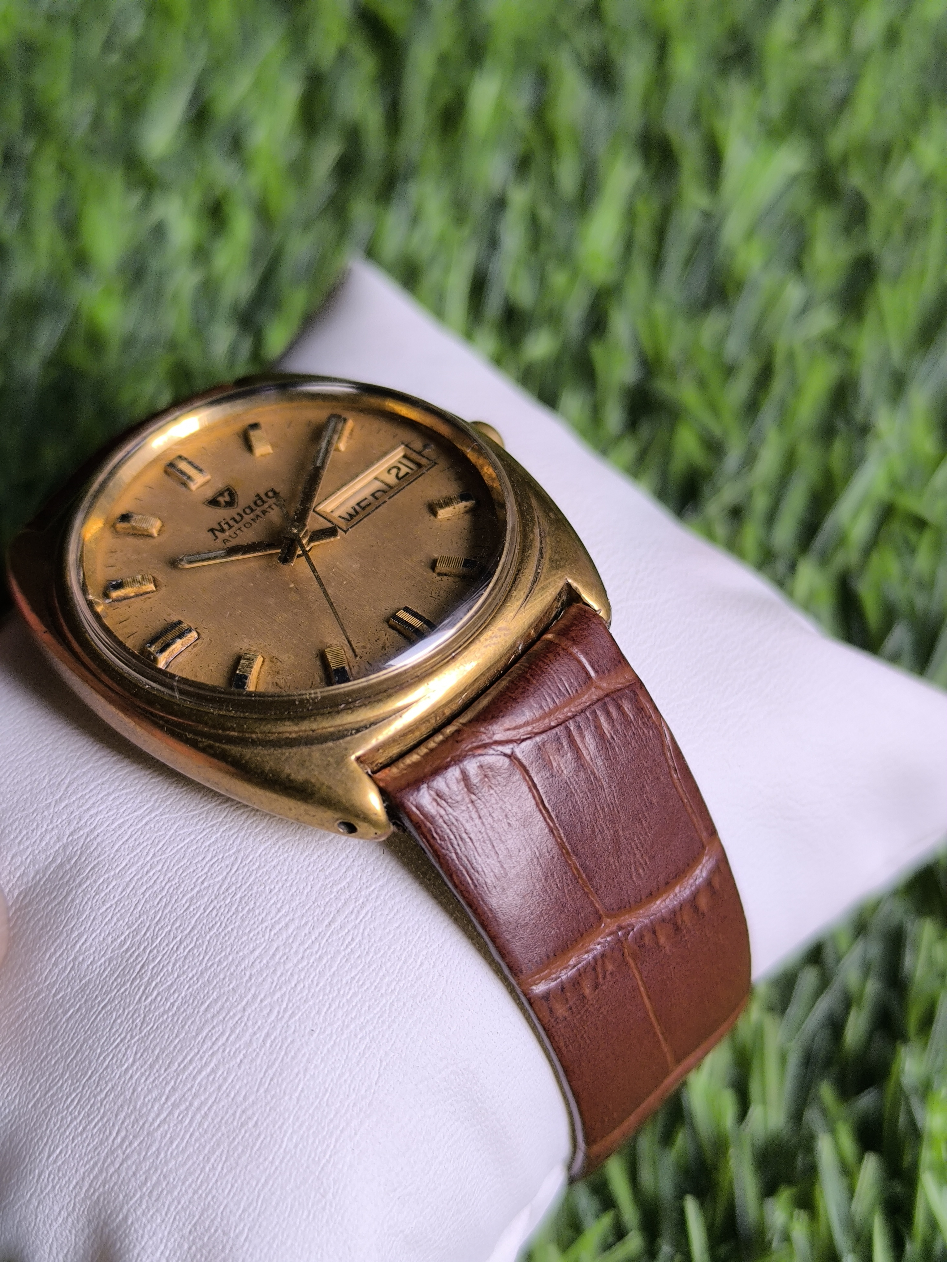 Nivada Grenchen F77 Automatic 1970s Design