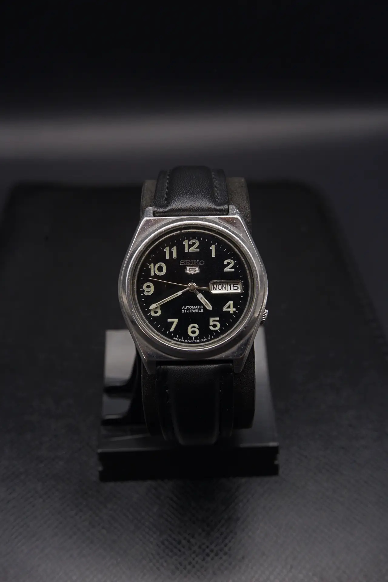 Seiko 5 Automatic 21 Jewels - Black Field (7009-838A, c. 1970s)