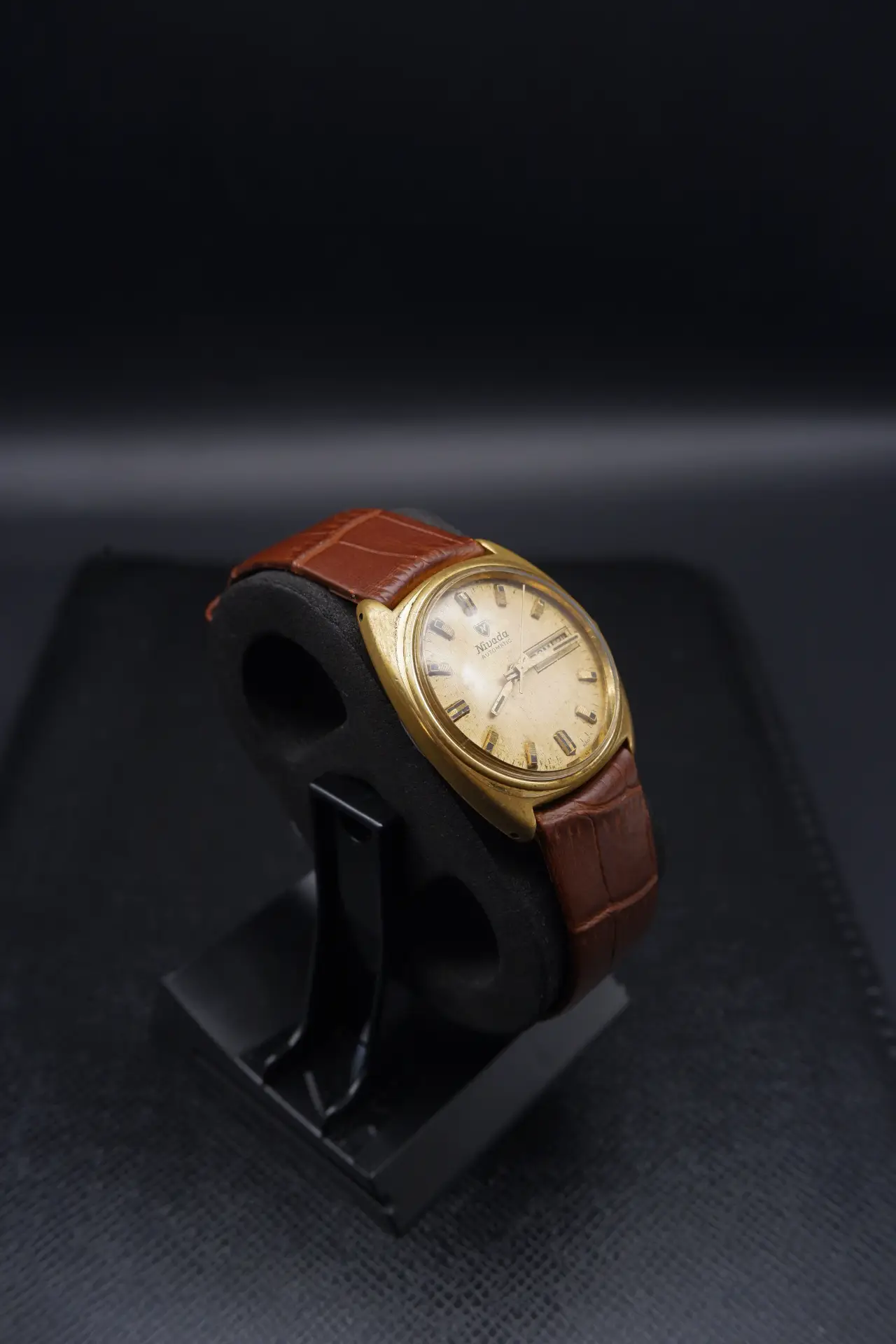 Nivada Grenchen F77 Automatic 1970s Design