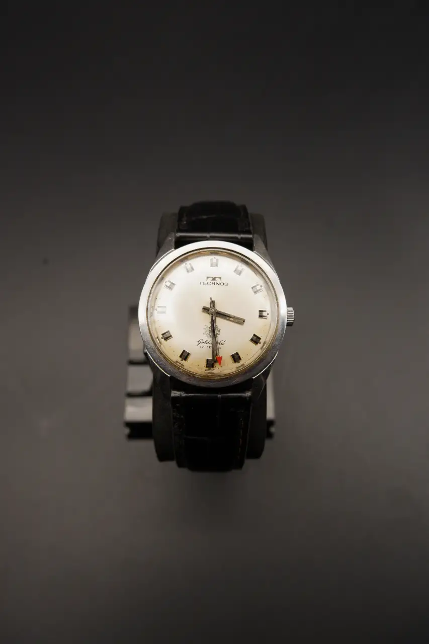 Technos Manual Wind - Platina Dial (10447, 1960s)