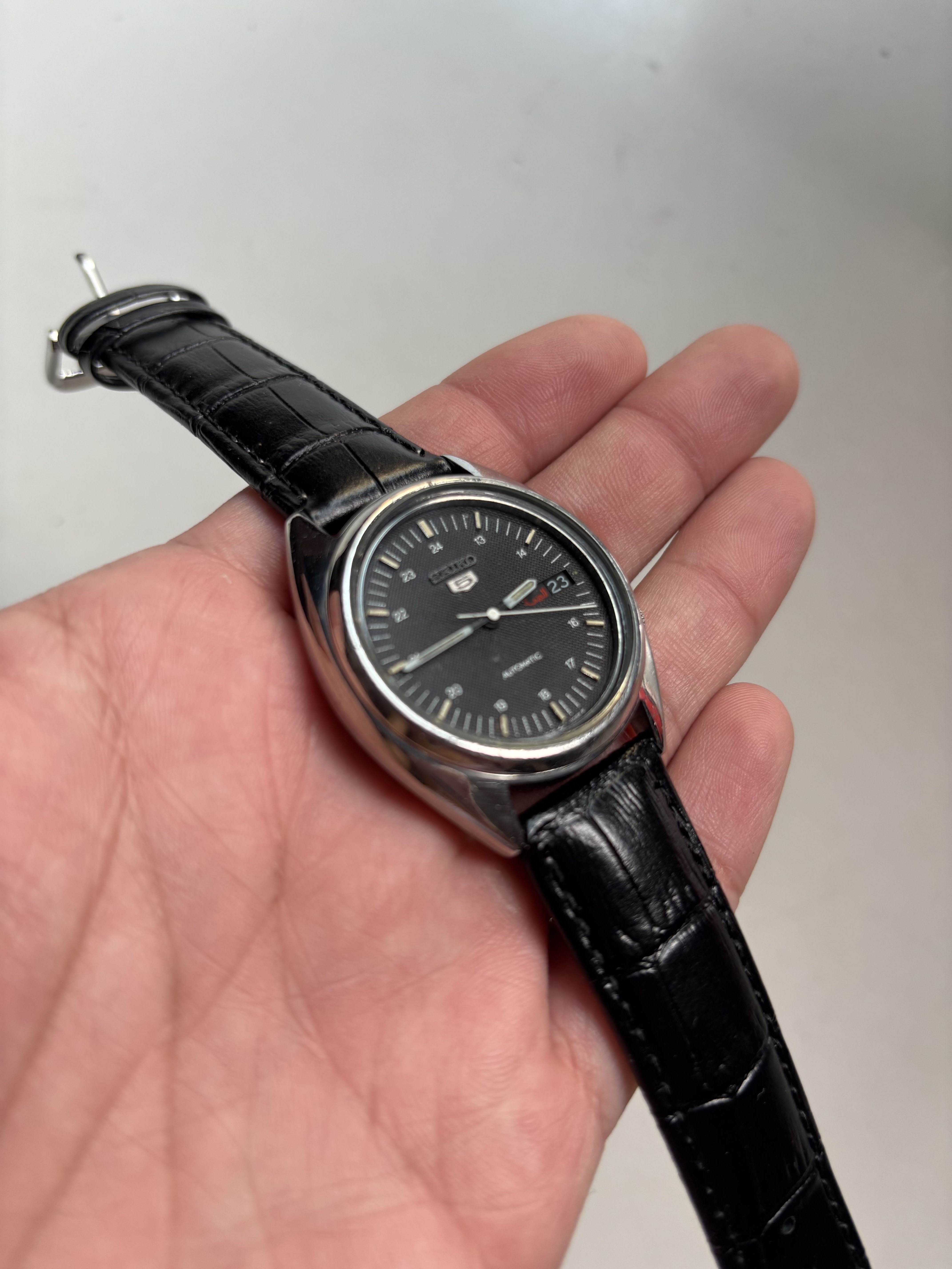 Seiko 5 Automatic 7009-3040 (Waffle Textured Dial)