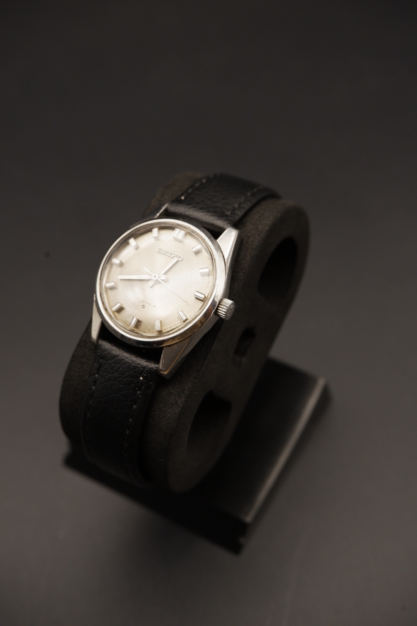 Seiko 66-7970 Manual Wind Silver Dial (1972)