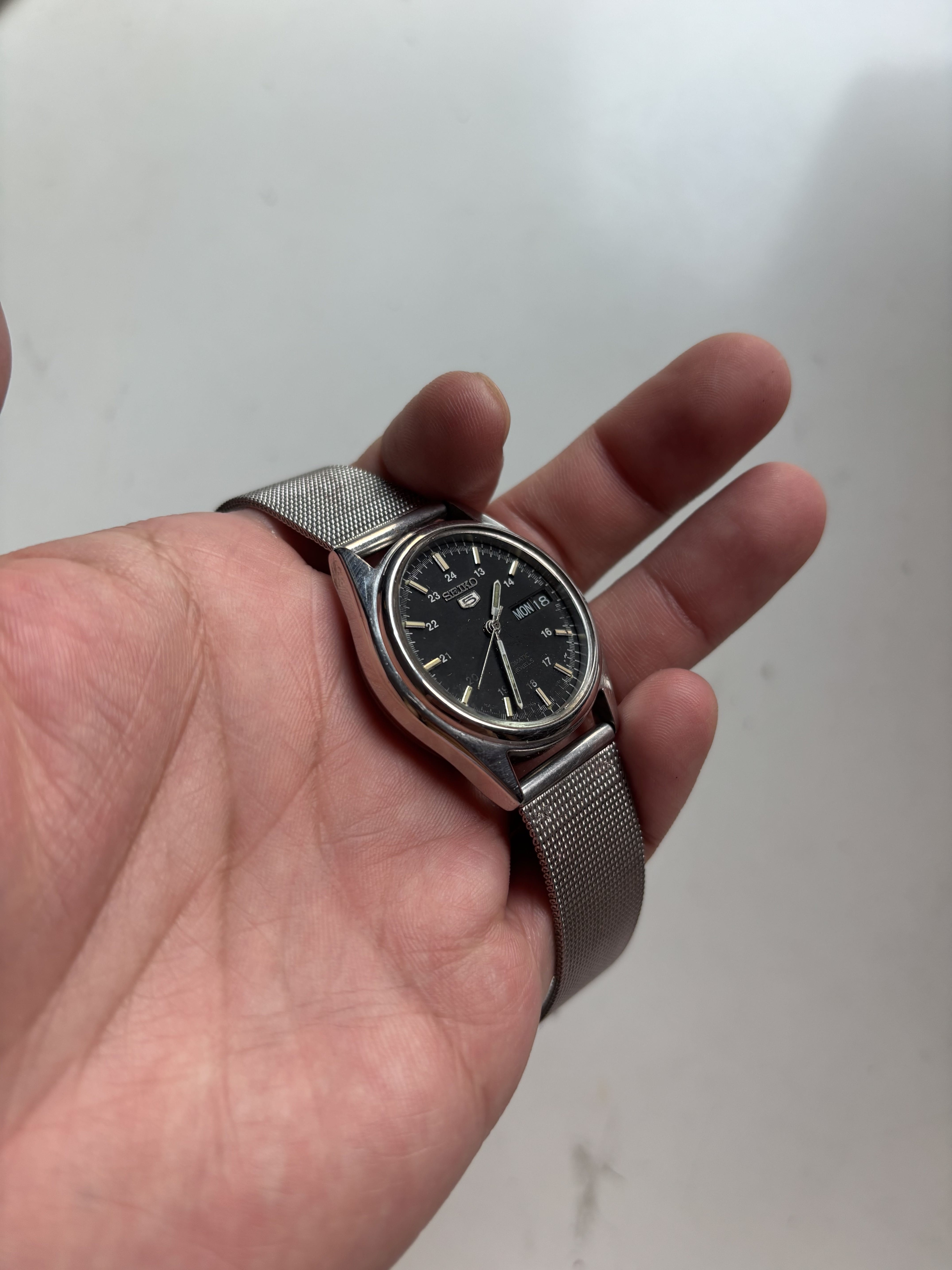 Seiko 5 Automatic “Railway / Military Dial” (1970s–1980s)