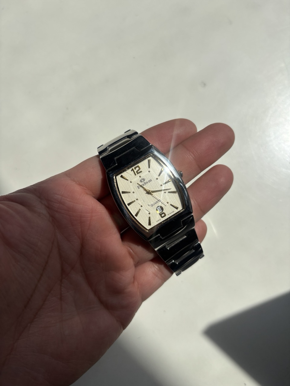 Everswiss Quartz Tonneau - Cream/Steel