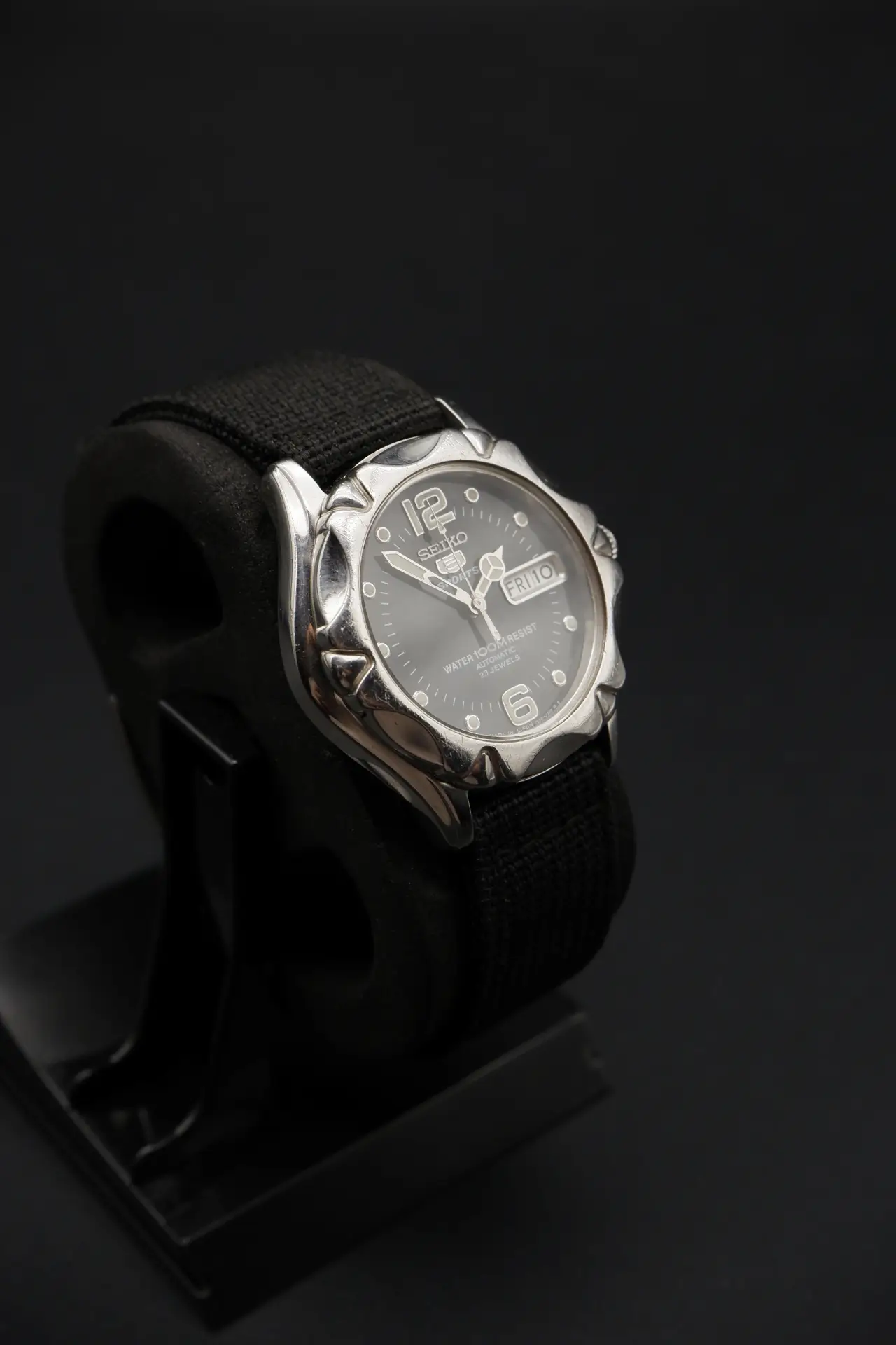 Seiko 5 Sports Automatic SNZE81J2