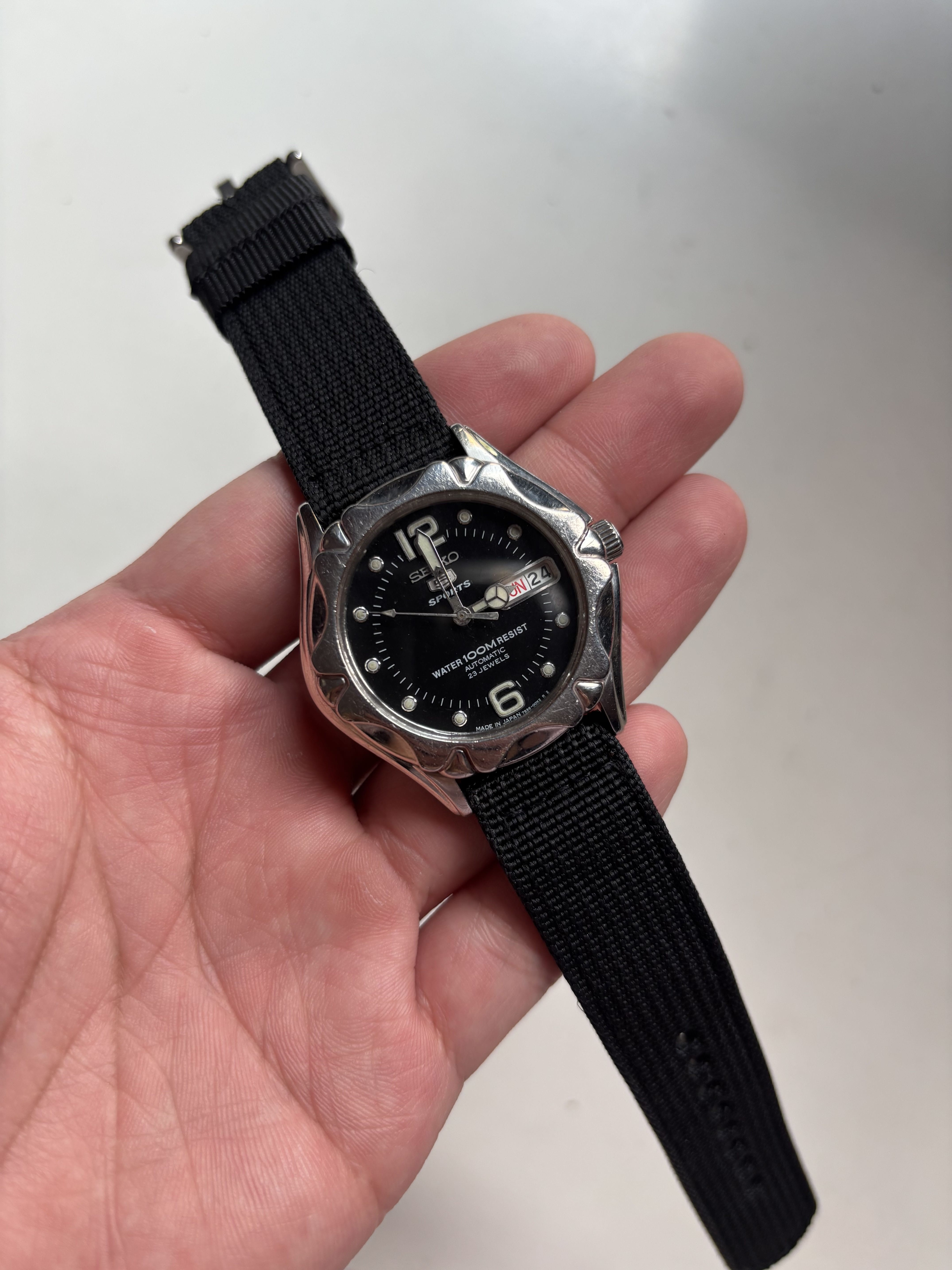 Seiko 5 Sports Automatic SNZE81J2