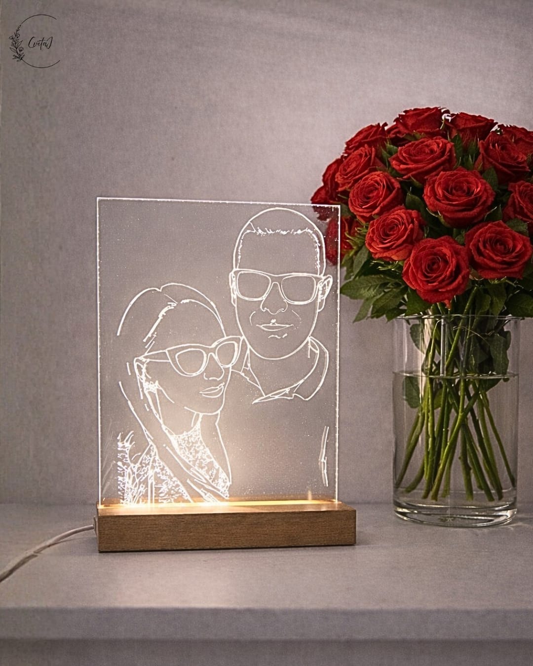 Akrilna lampa s ilustracijom