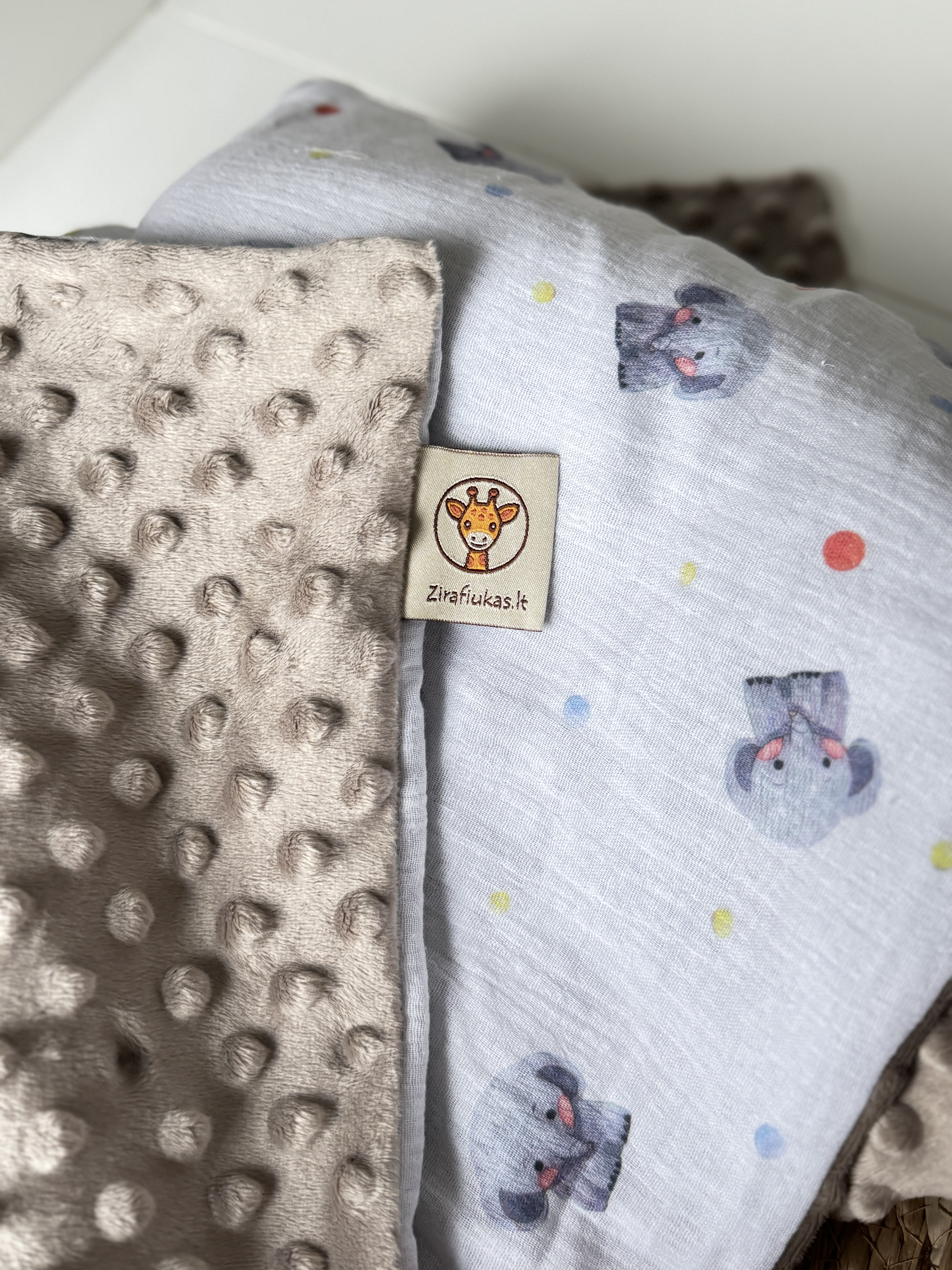 Pledukas kūdikiui | Maži Drambliukai