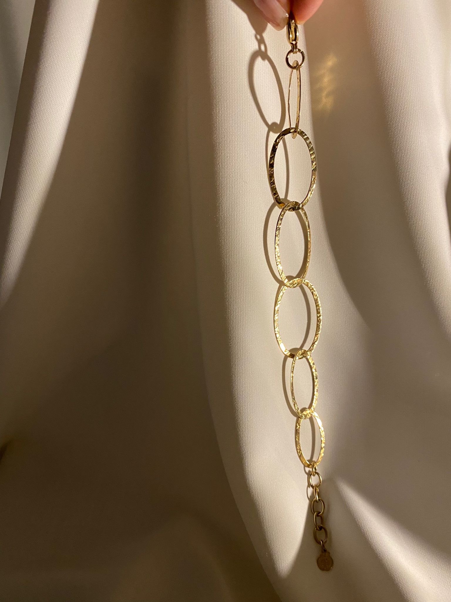 Pulseira de elos dourados