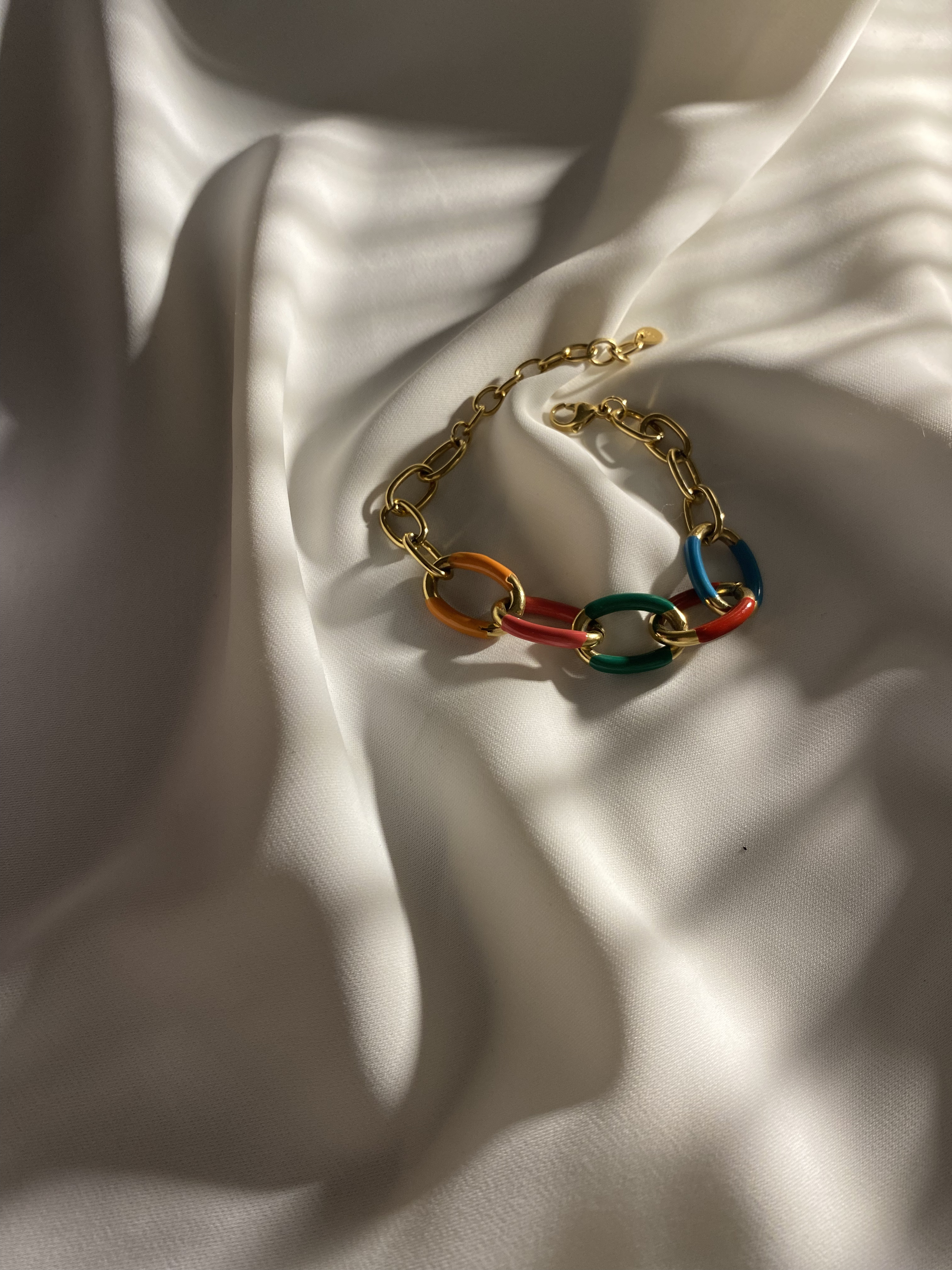 Pulseira de elos coloridos