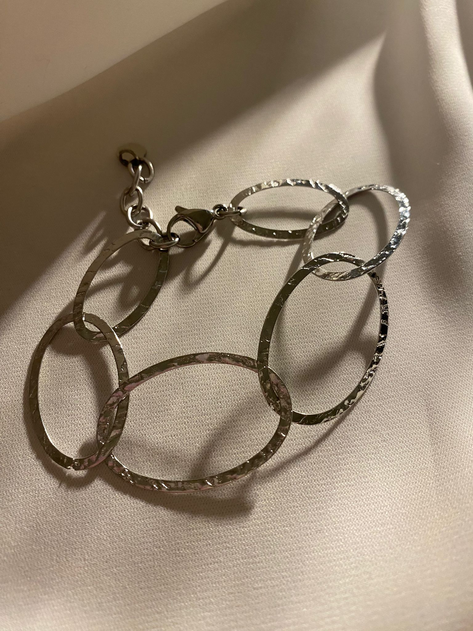 Pulseira de elos dourados