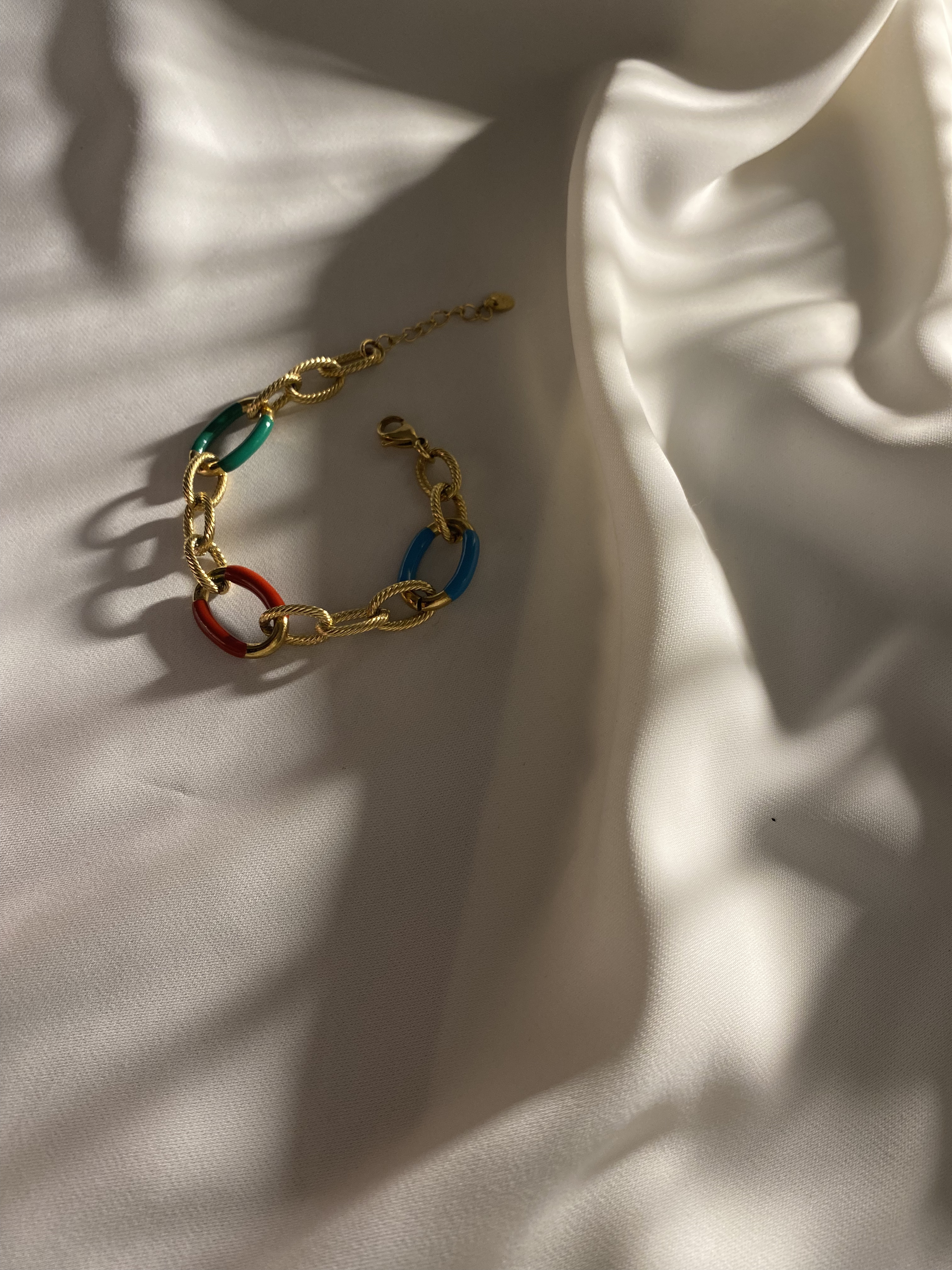 Pulseira de elos coloridos