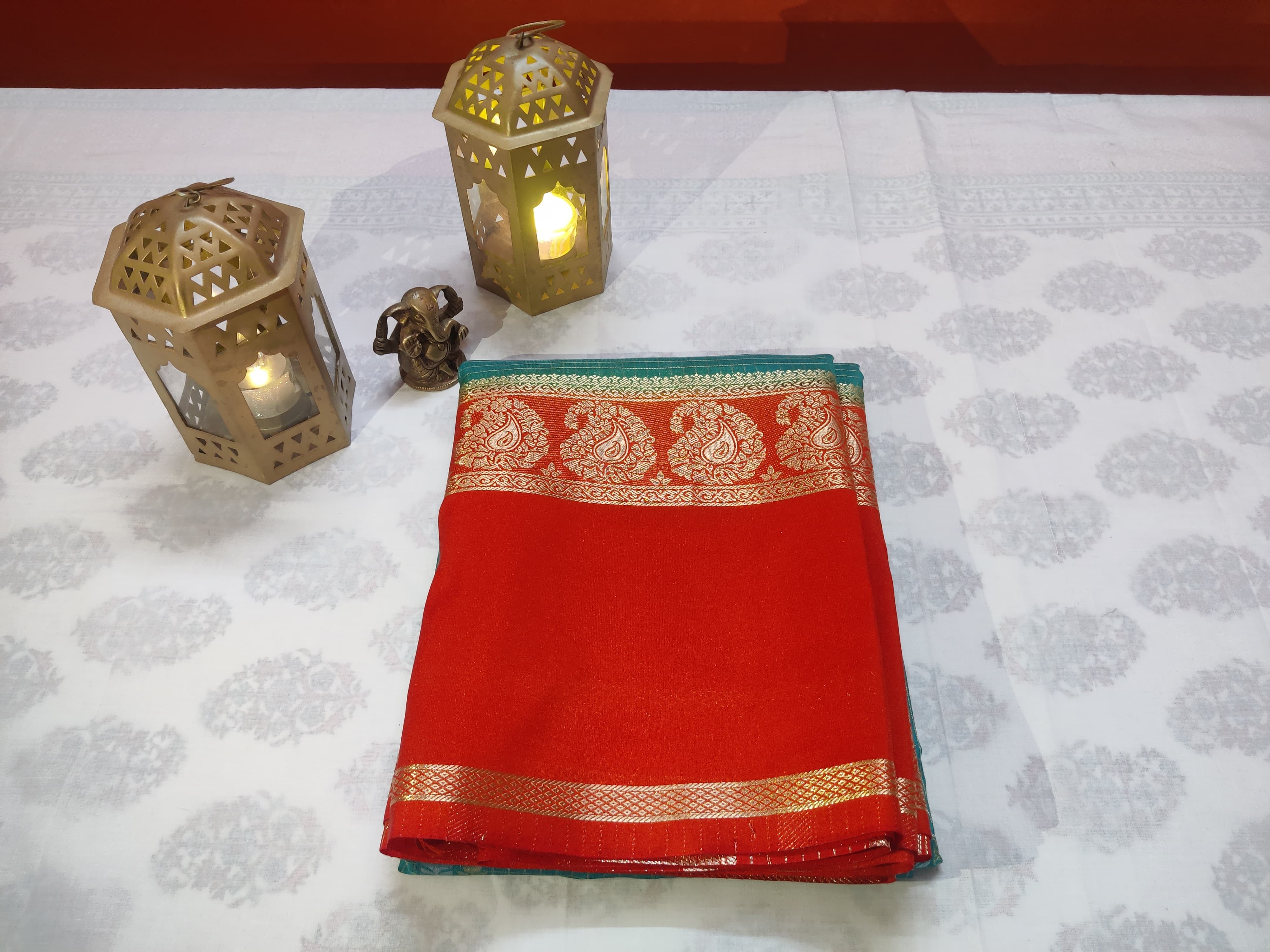 Traditional SPADE Checks Red Border Saree