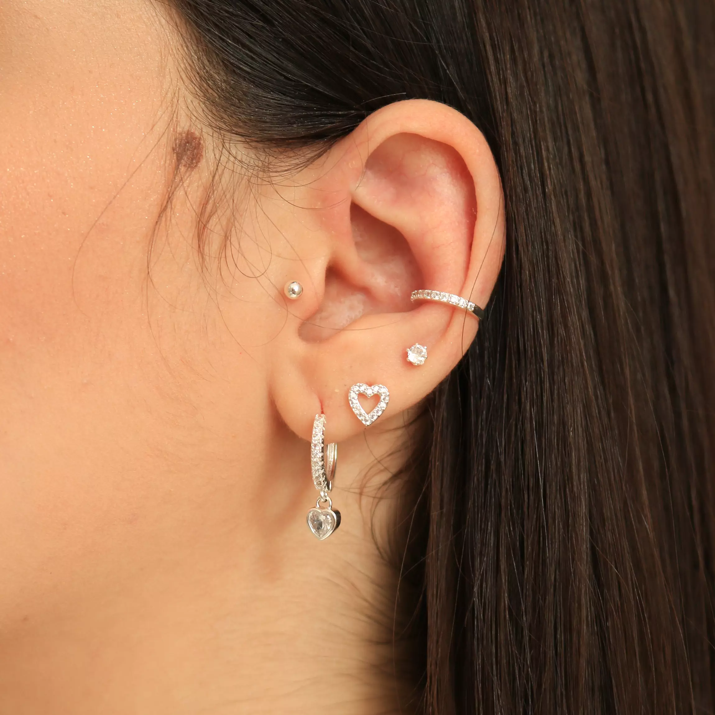 Brincos Mini Coração Cravejado