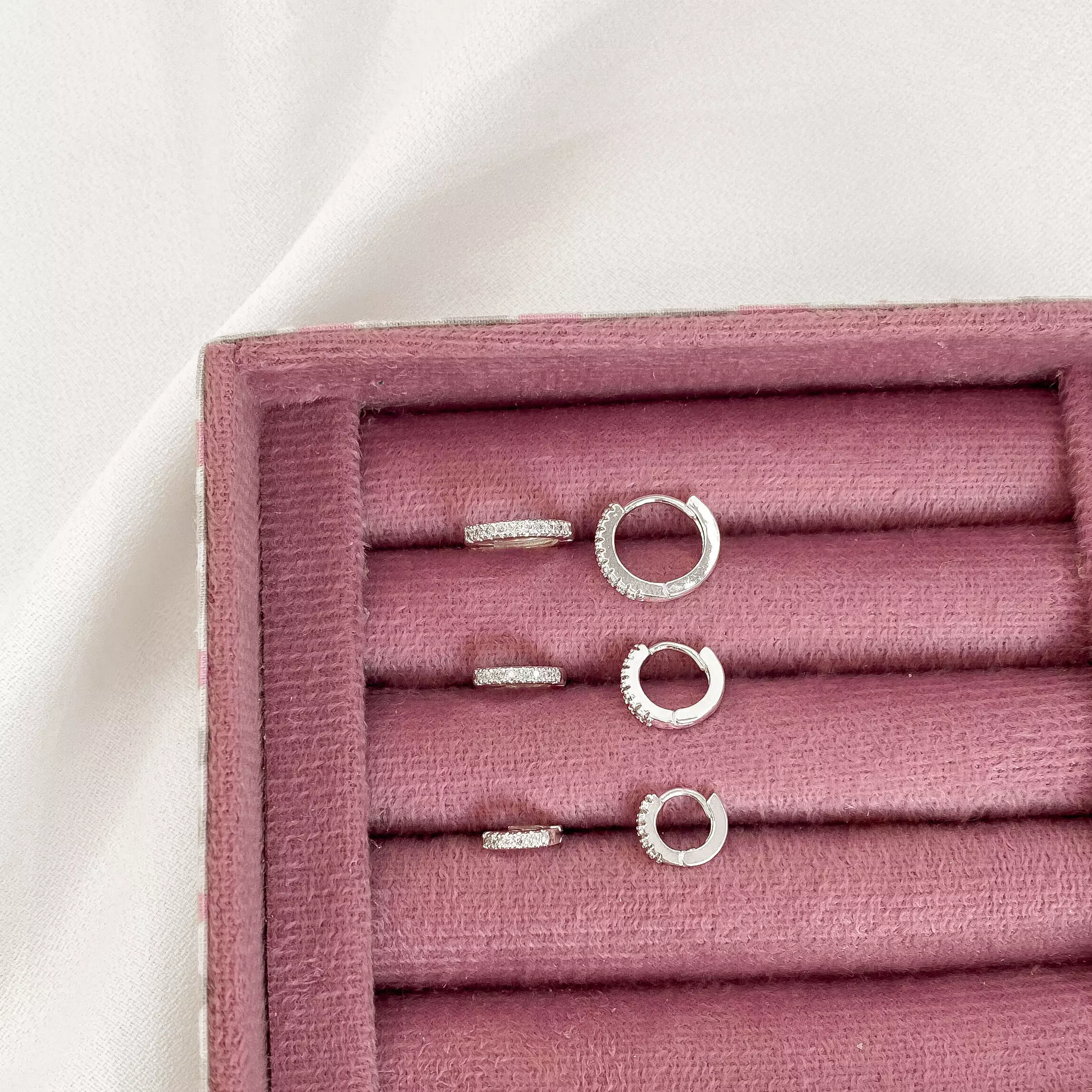 Argolas Cravejadas Cristal