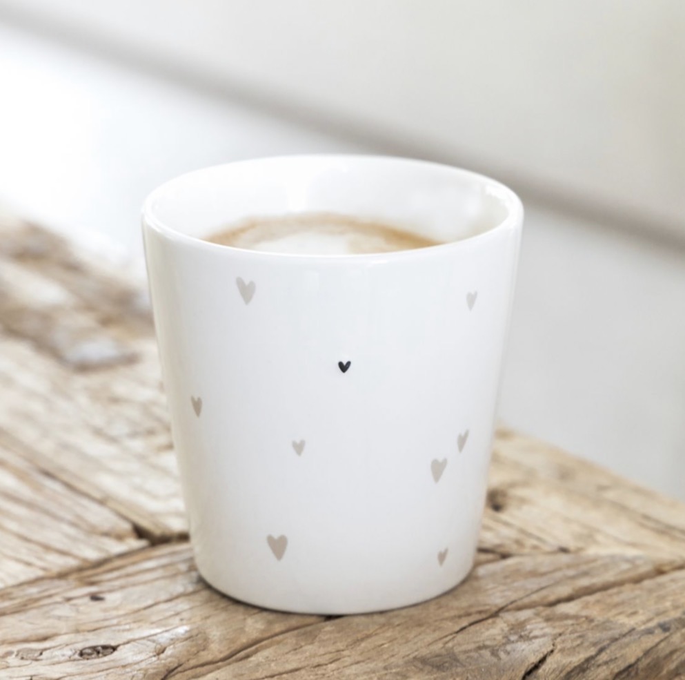 Tasse en céramique coeurs