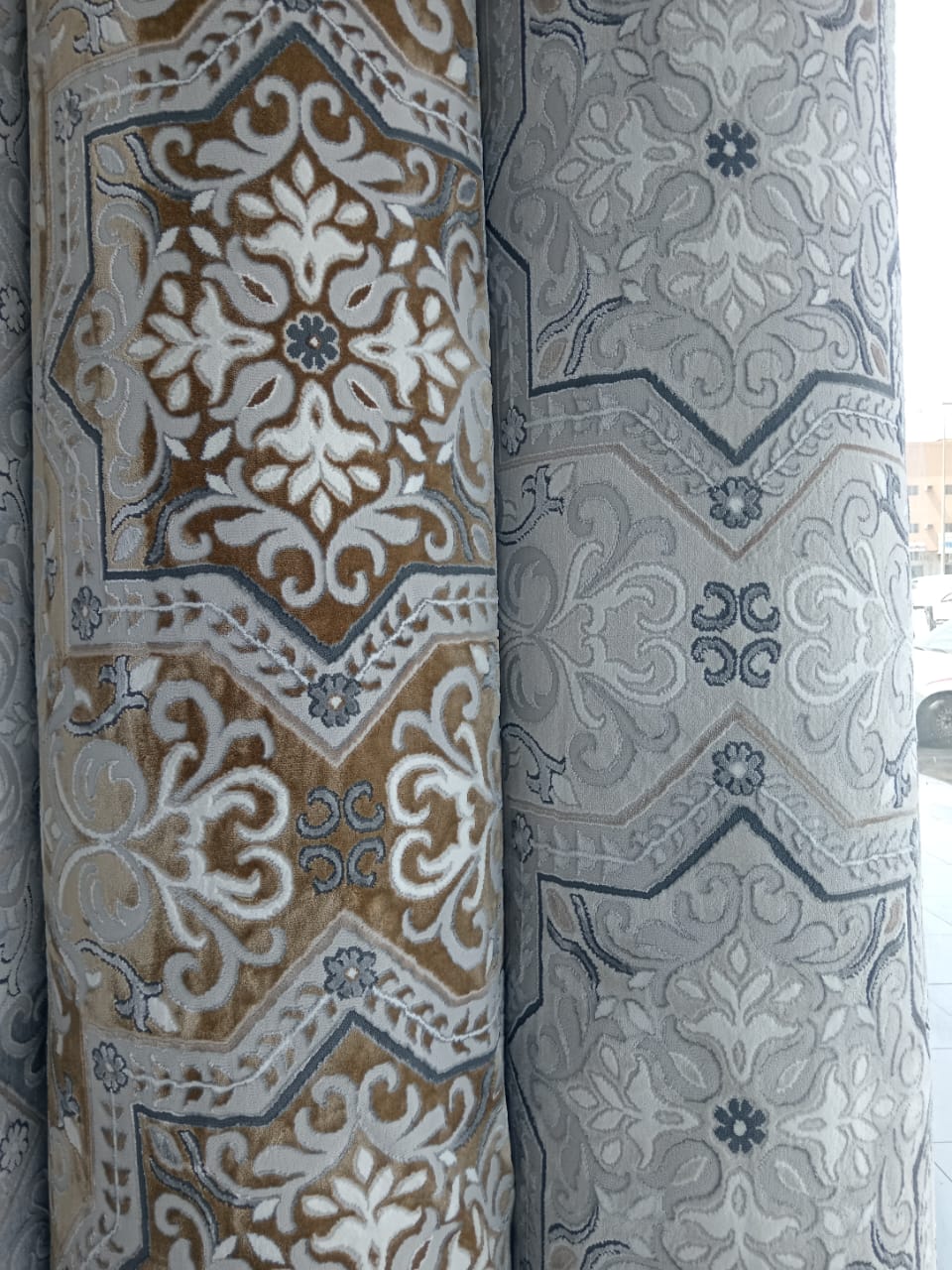 پرده‌های طرح‌دار