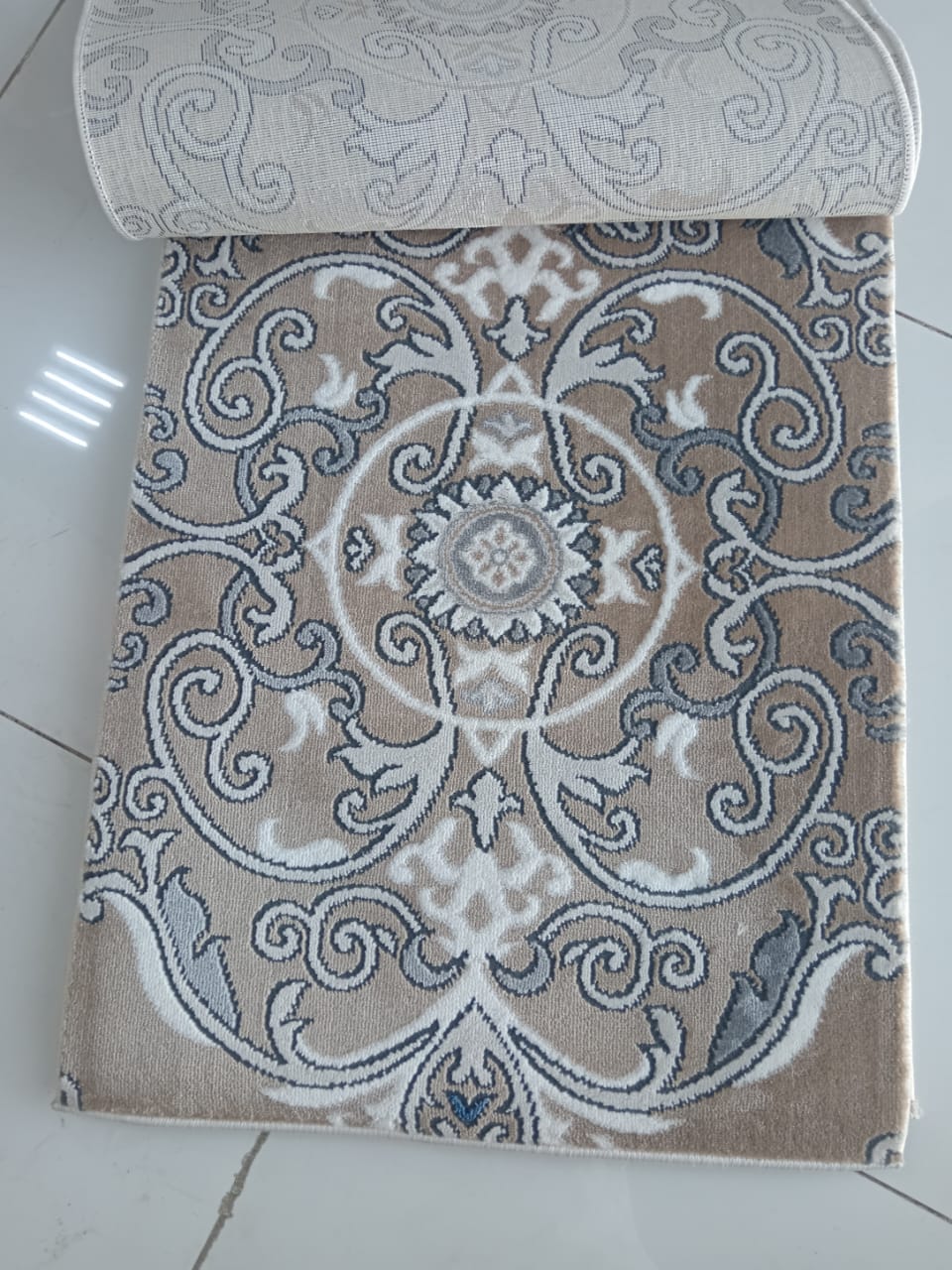 قالين زخرفي