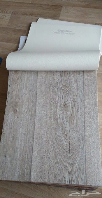 ألواح أرضية خشبية