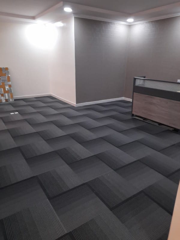موكيت مربعات 50 *50للارضيات والمكاتب والشركات سعر المتر 59ريال