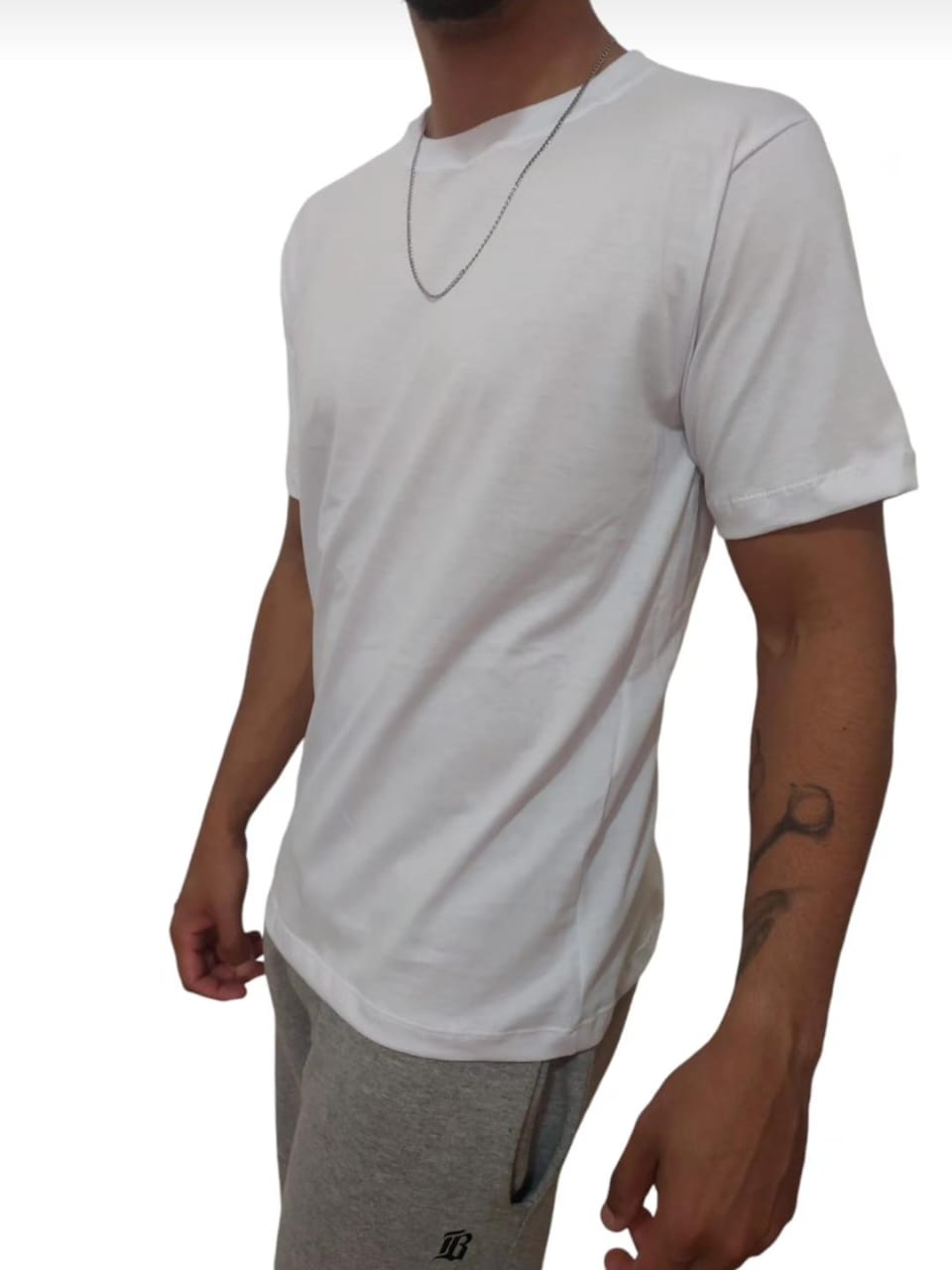 Camiseta branca masculina