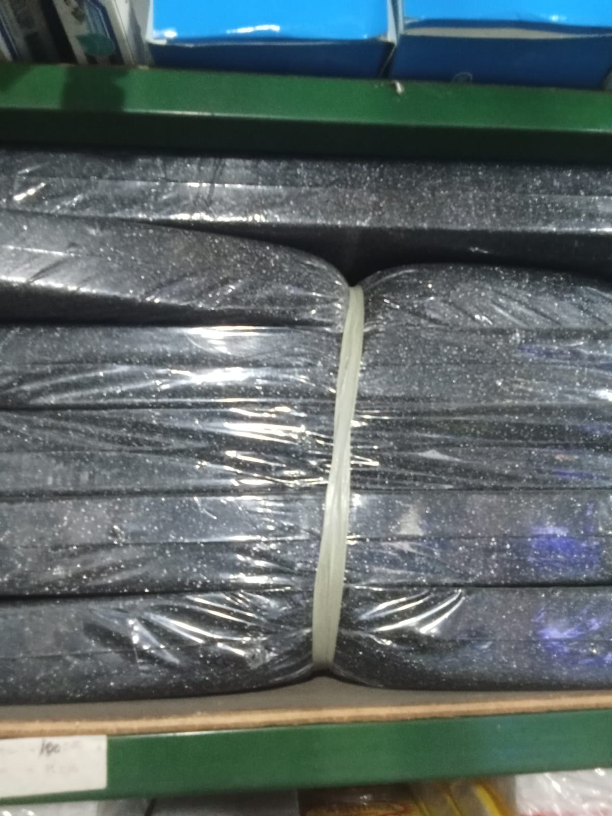 Busa besar hitam 50cm