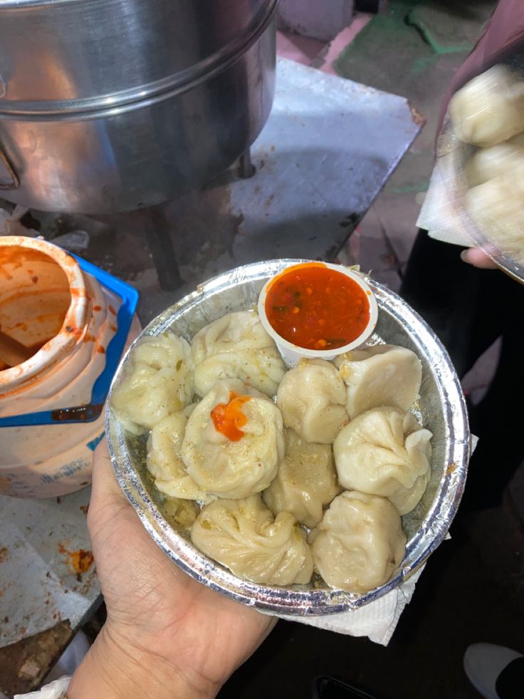 Steamed Momos with Spicy Chutney
