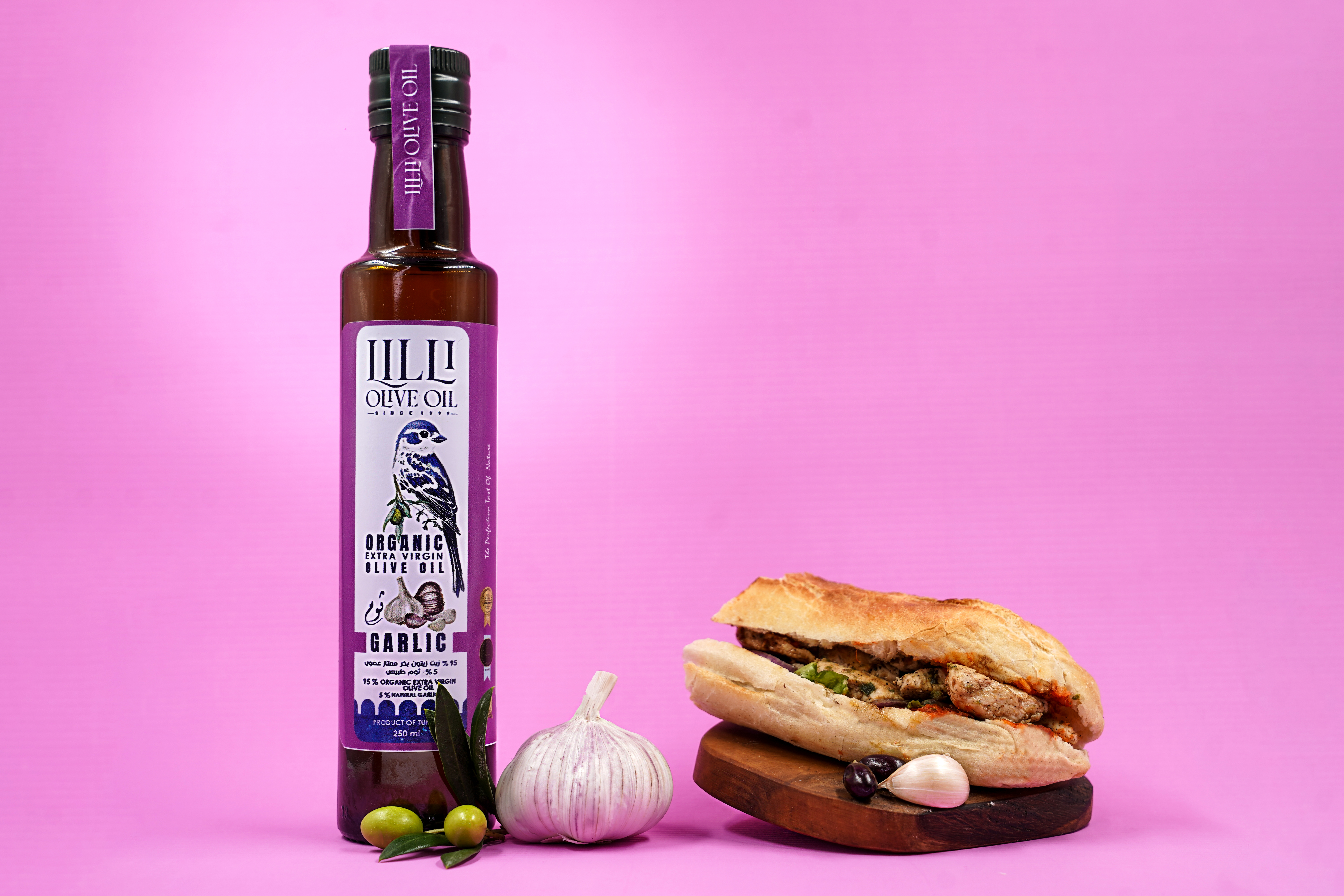 Huile d'olive biologique à l'ail