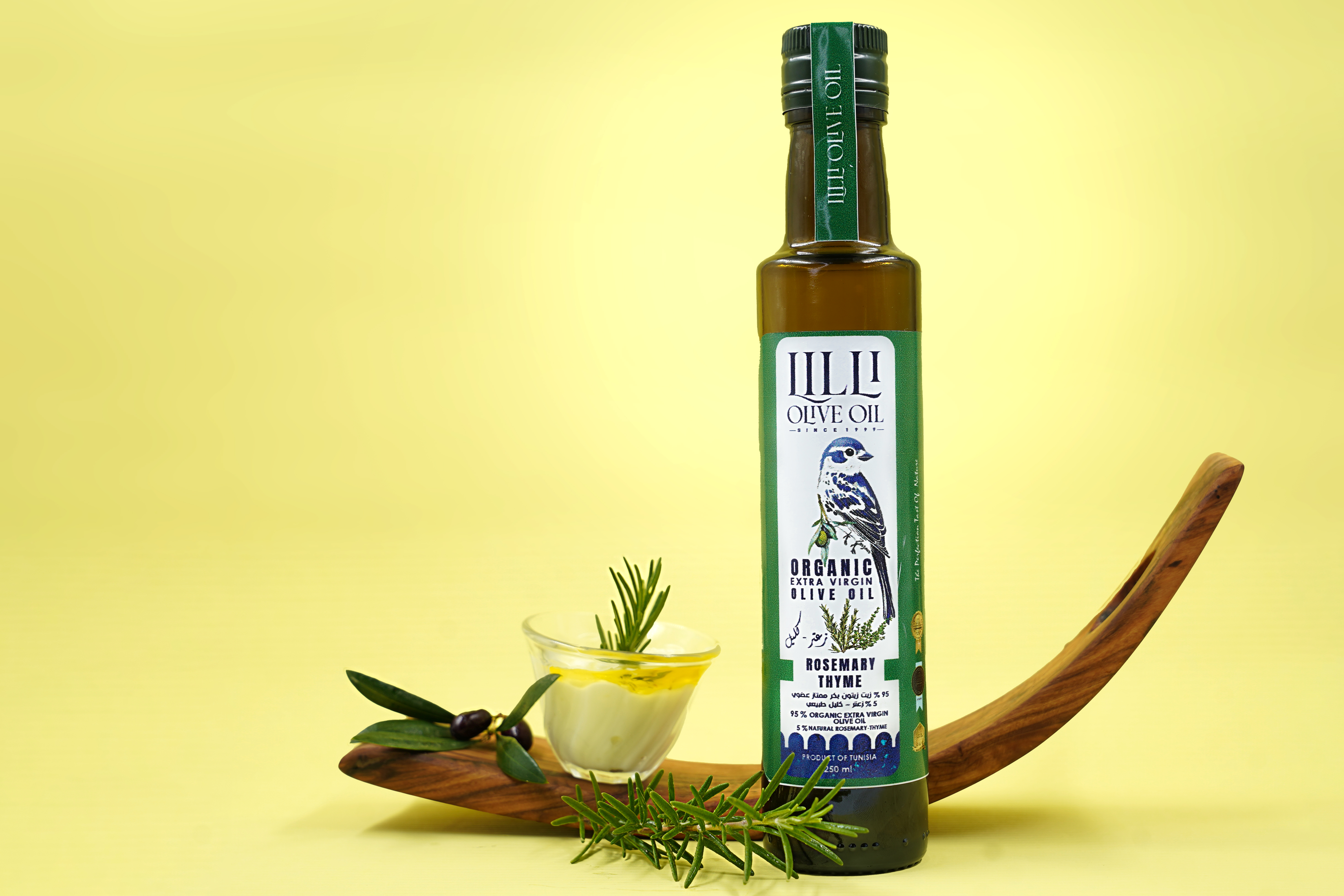 Huile d'olive biologique au romarin et thym