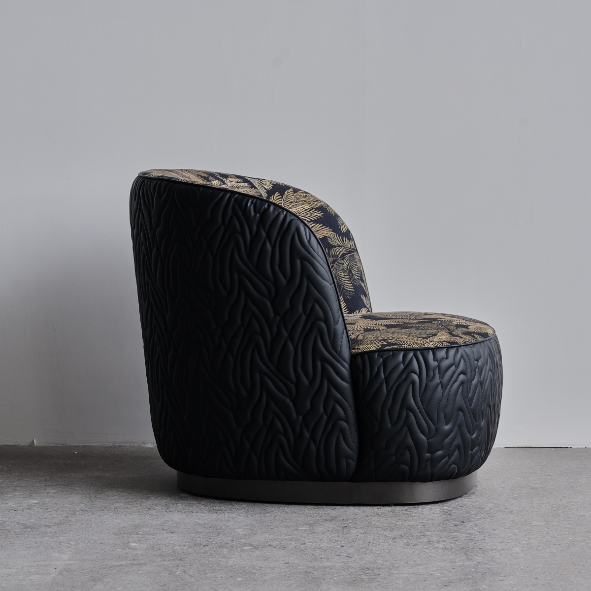 AC009 Armchair