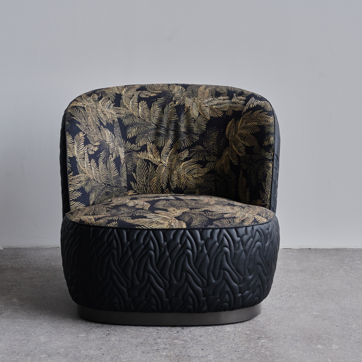 AC009 Armchair
