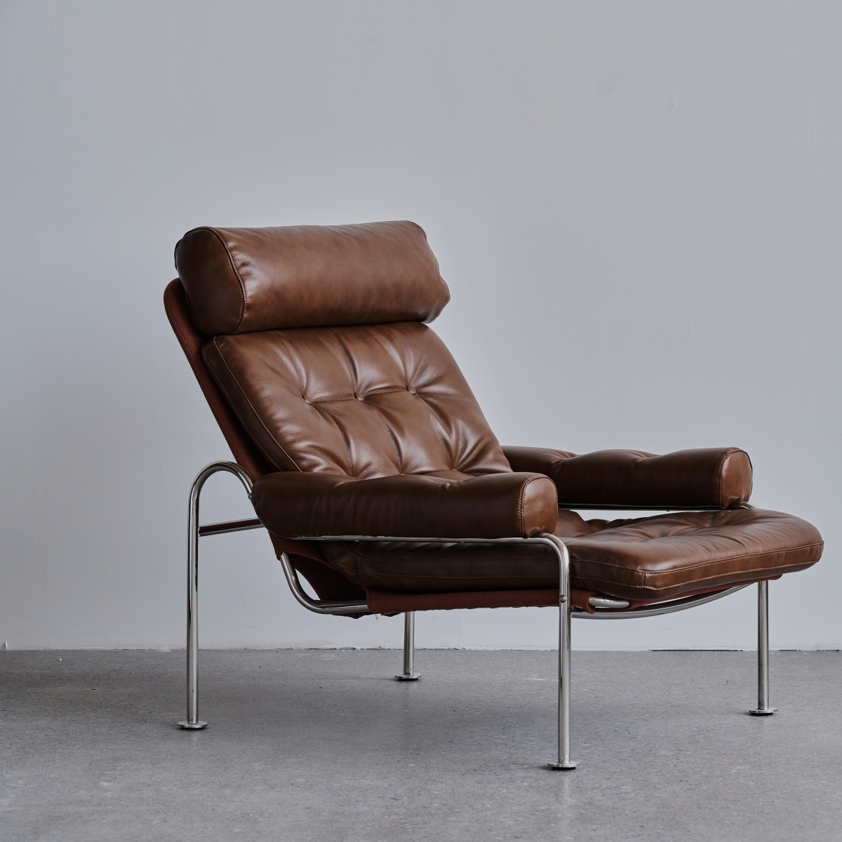 AC106 Armchair